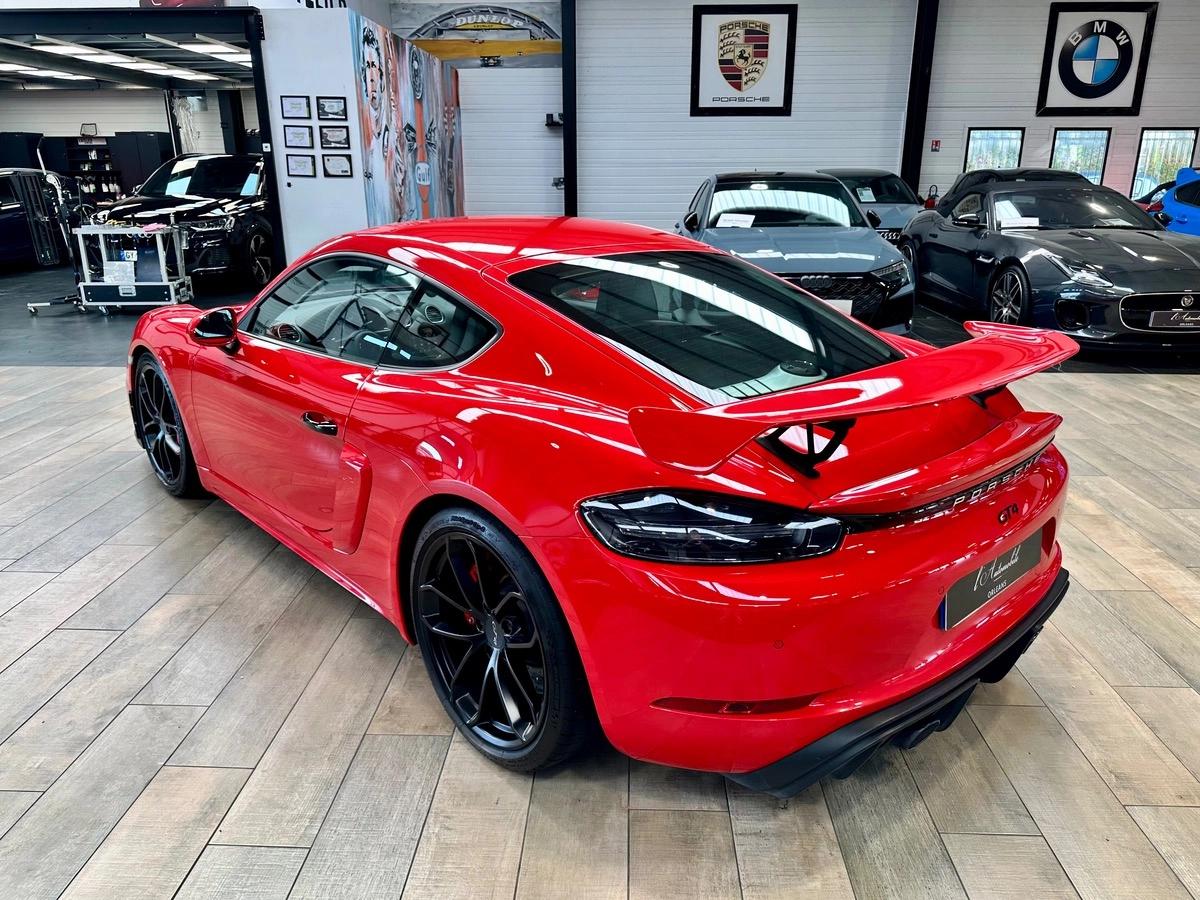 Porsche 718 Cayman 