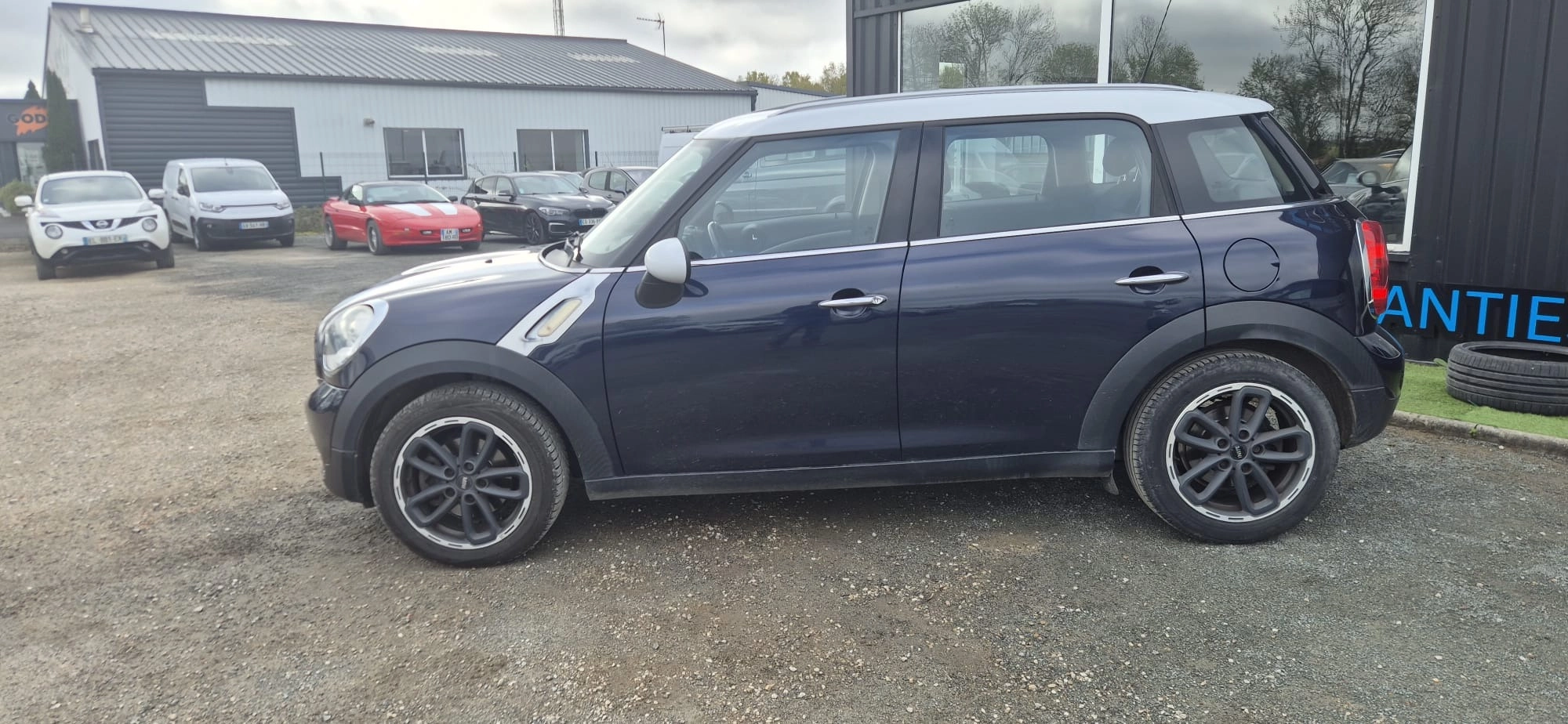 Mini Countryman 1.6 D 110 COOPER BVA — photo 2