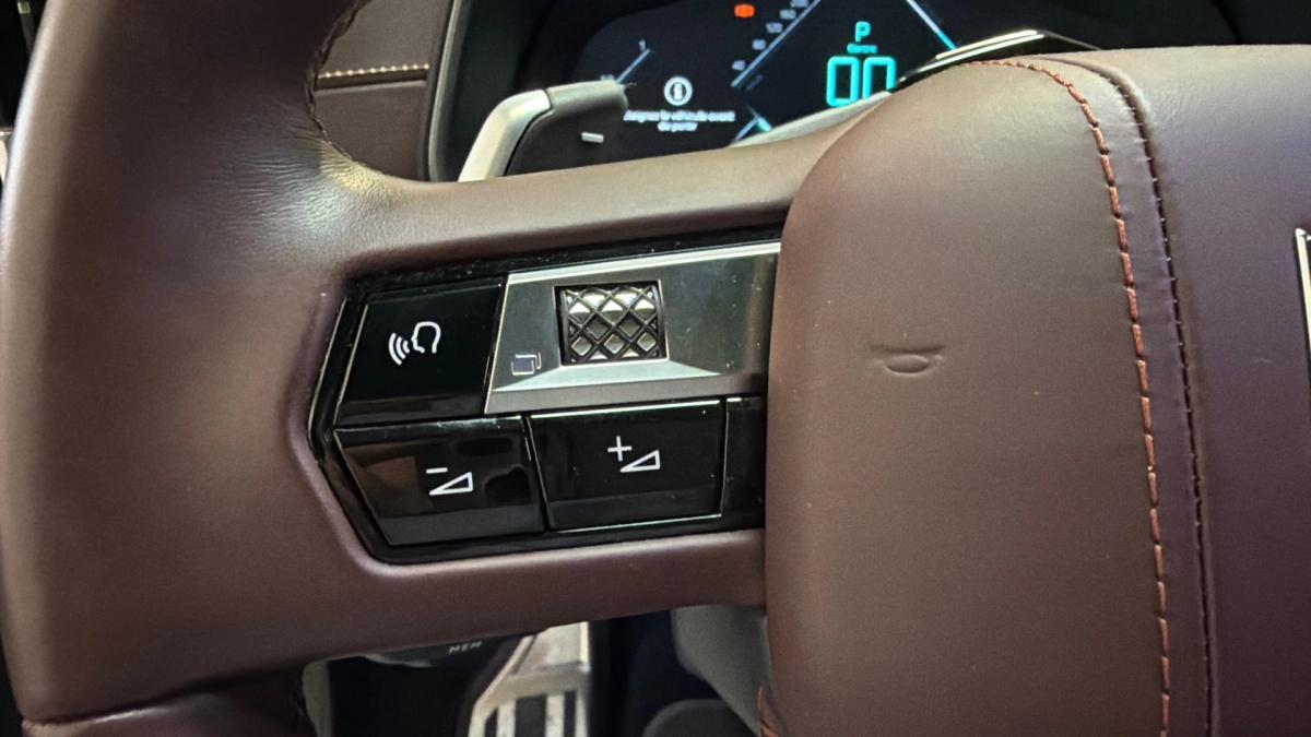 Ds Automobiles DS9
