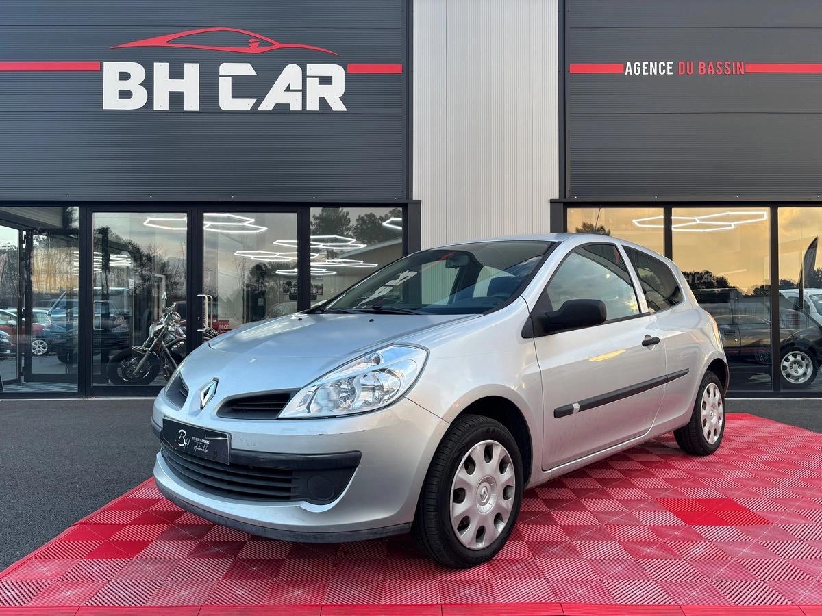 Image: Renault Clio 1.2 TCe 65 BVM / CLIMATISATION / DISTIBUTION NEUVE