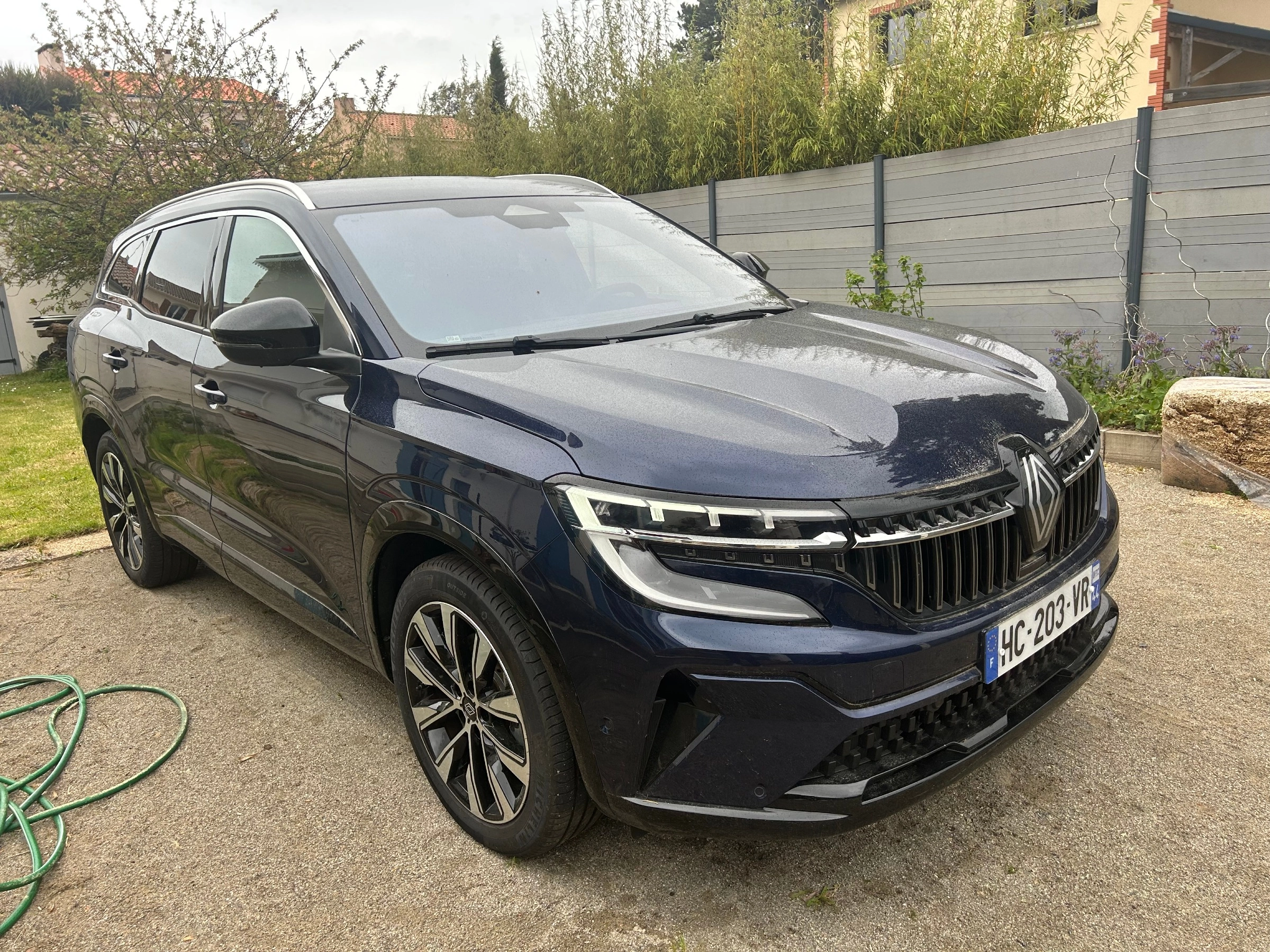 Renault Espace 1.2 E-TECH 200H 130 FULL-HYBRID HYBRID 1.7KWH TECHNO BVA - GARANTIE 12 MOIS — photo 4