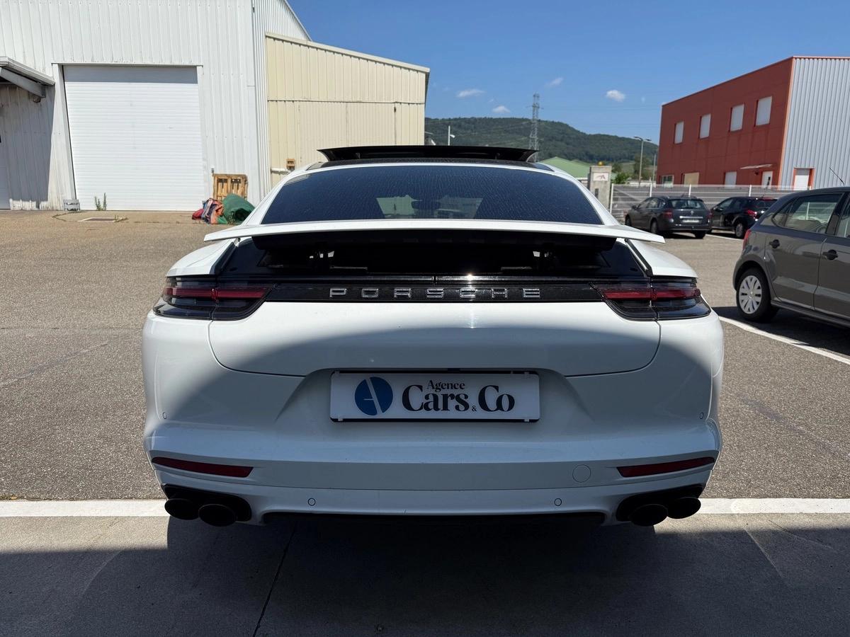 Porsche Panamera 