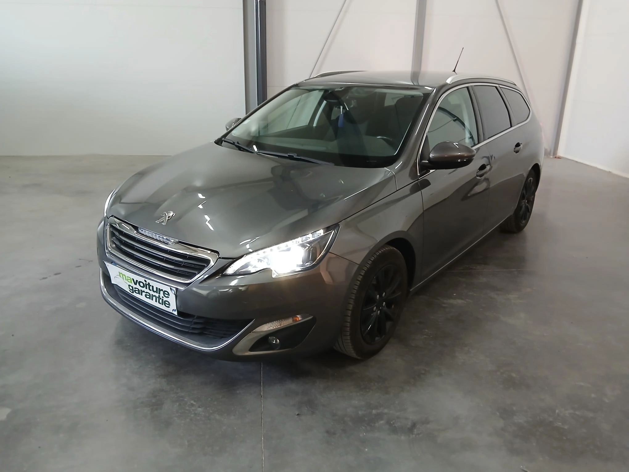 Peugeot 308 SW - GENERATION-II 1.6 BLUEHDI 120 ALLURE