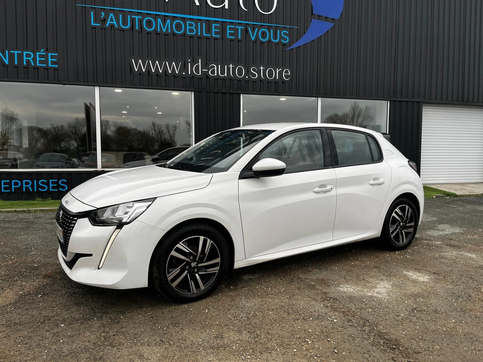 Voiture d'occasion Peugeot 208 en Vendée chez IDE AUTO