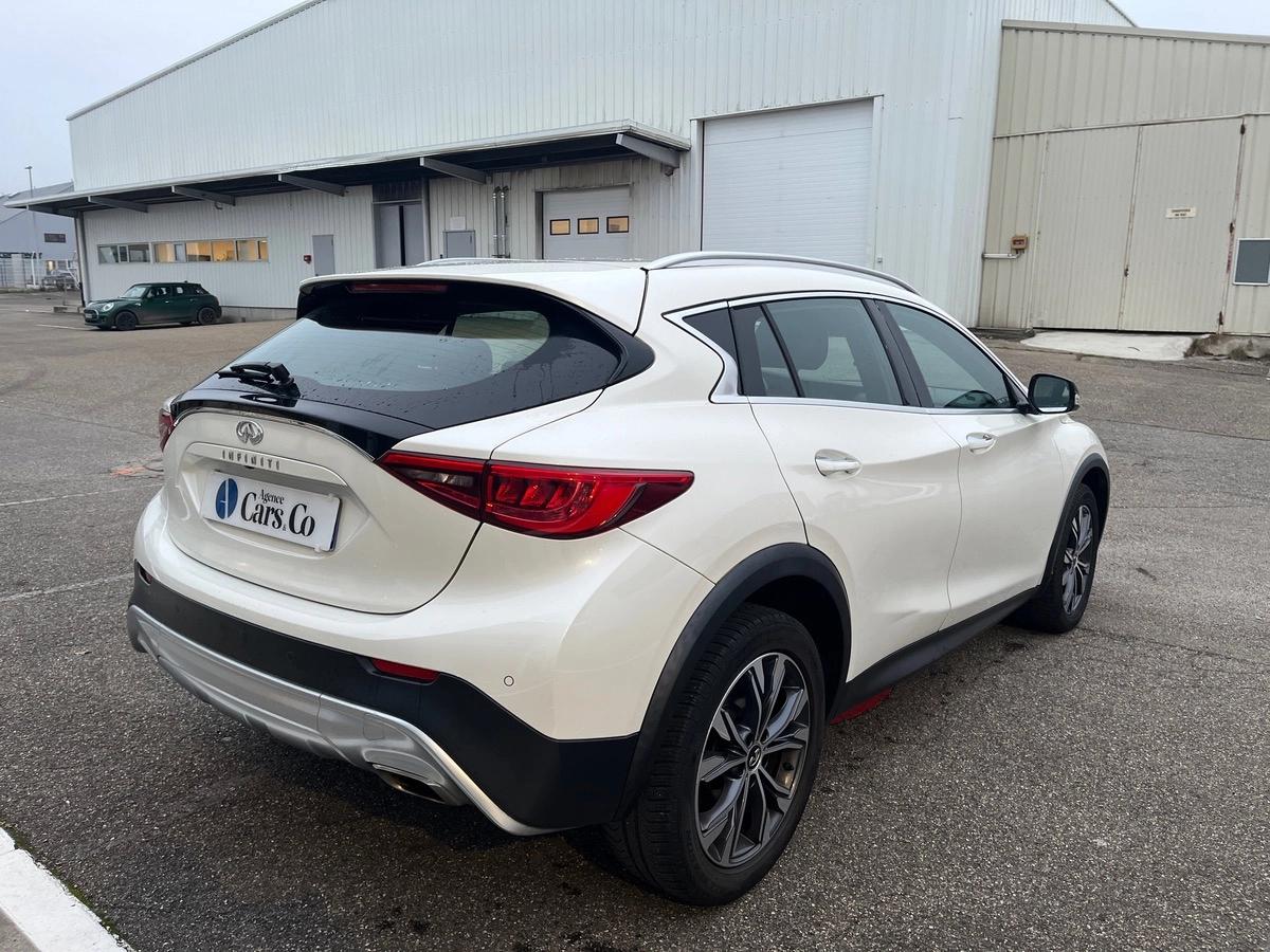 Infiniti Qx30 