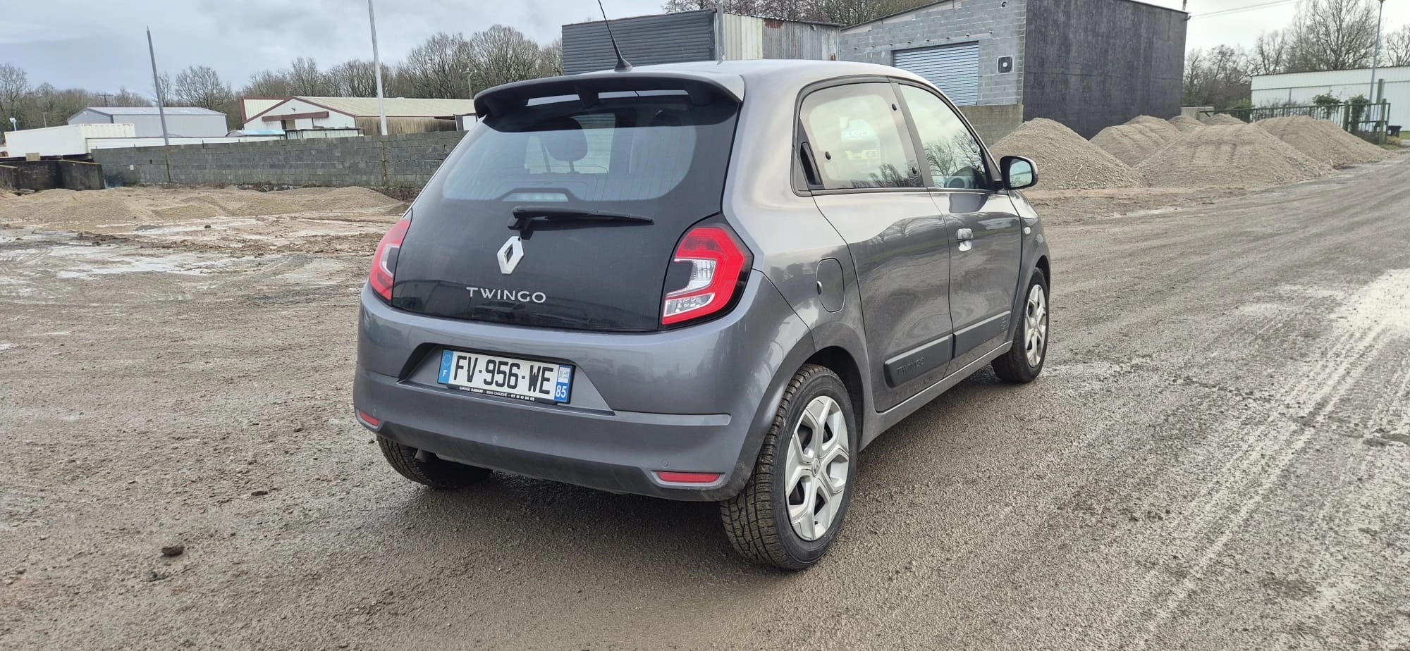 Renault Twingo 0.9 SCE 65 GPF ZEN — photo 4