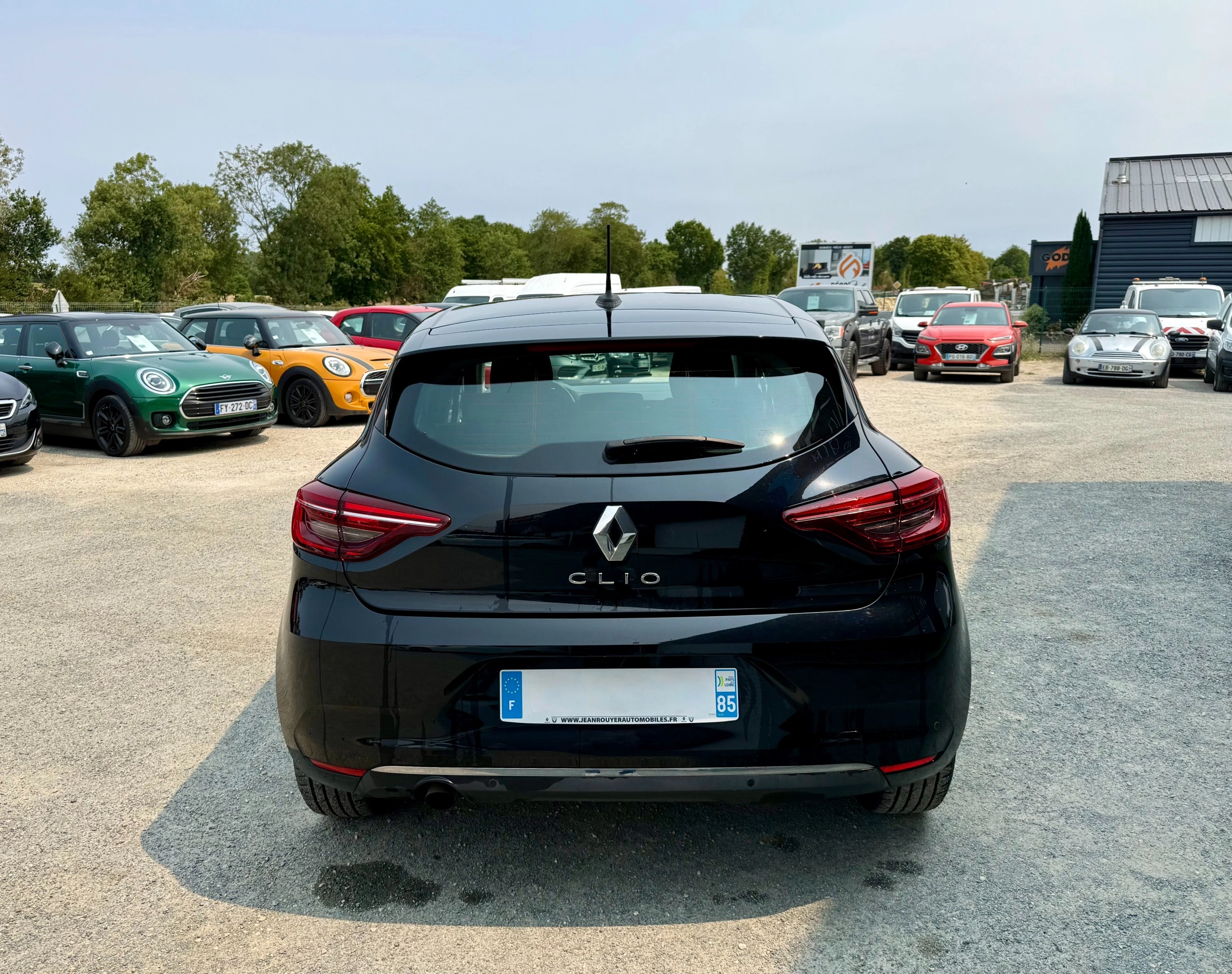 Renault Clio 0.9 TCE 75CH ZEN -  PREMIÈRE MAIN - GARANTIE 12 MOIS 0.9 TCE 75 ENERGY BUSINESS — photo 4
