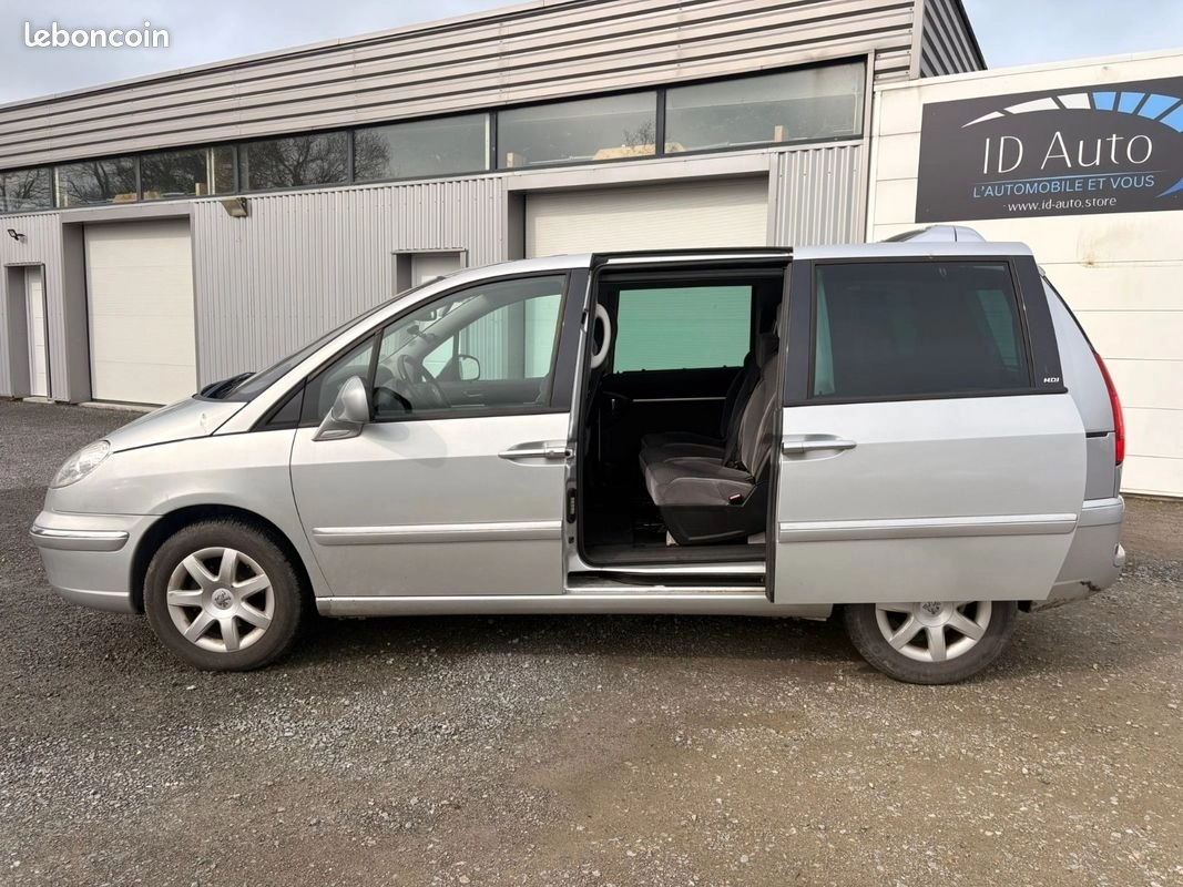 Peugeot 807 2.0 HDI 135 PREMIUM GARANTIE 12 MOIS — photo 3