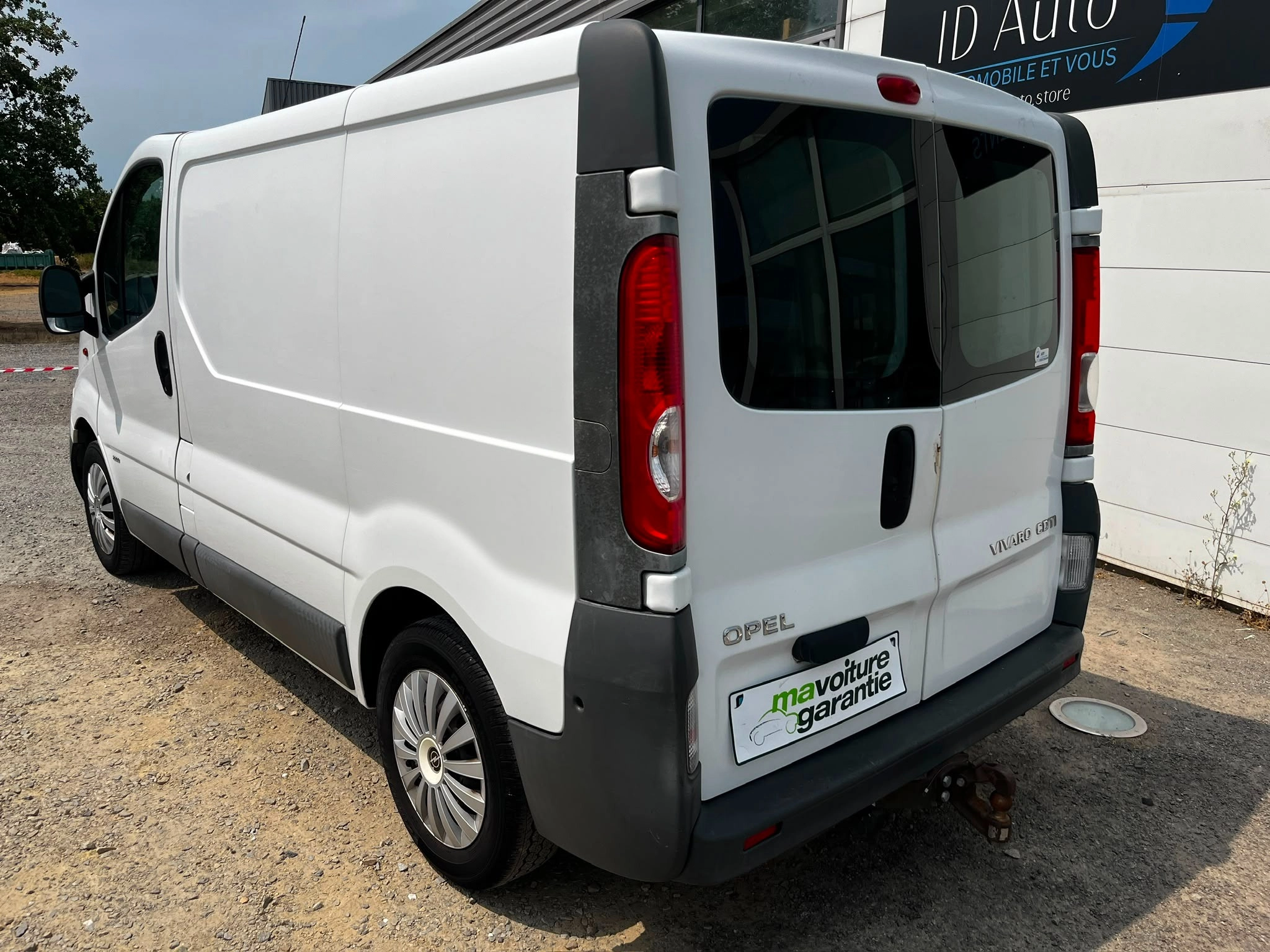 Opel Vivaro FGN 2.0 CDTI 115 F2900 C1  PACK CLIM GARANTIE 12 MOIS COMBI 2.0 CDTI 115 F2900 M1 CLIM — photo 3