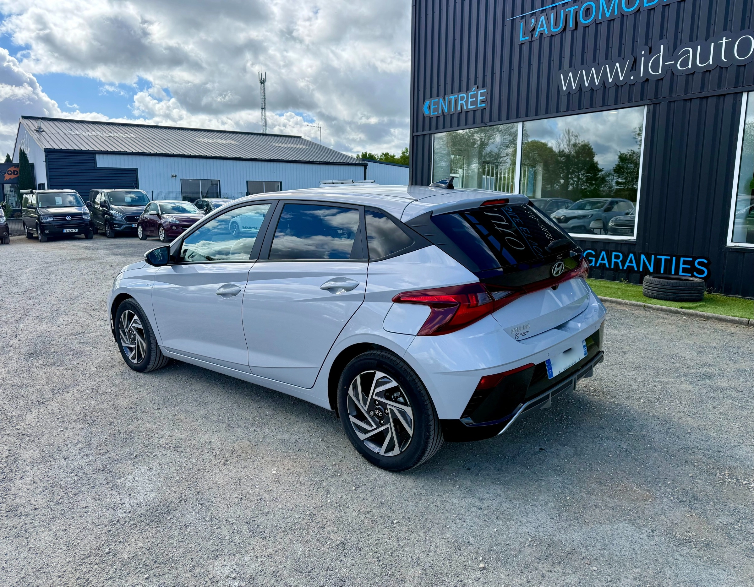 Hyundai I20 1.0 T-GDI 100 HYBRID MHEV 48VOLT INTUITIVE — photo 3