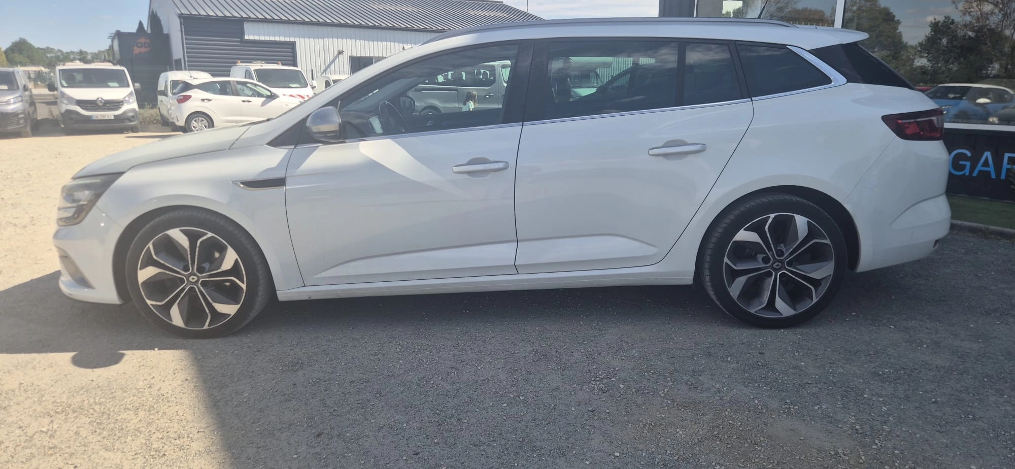 Renault Megane 1.6 DCI 130 GT line GARANTIE 12 mois 1.6 DCI 130 ENERGY ZEN — photo 3