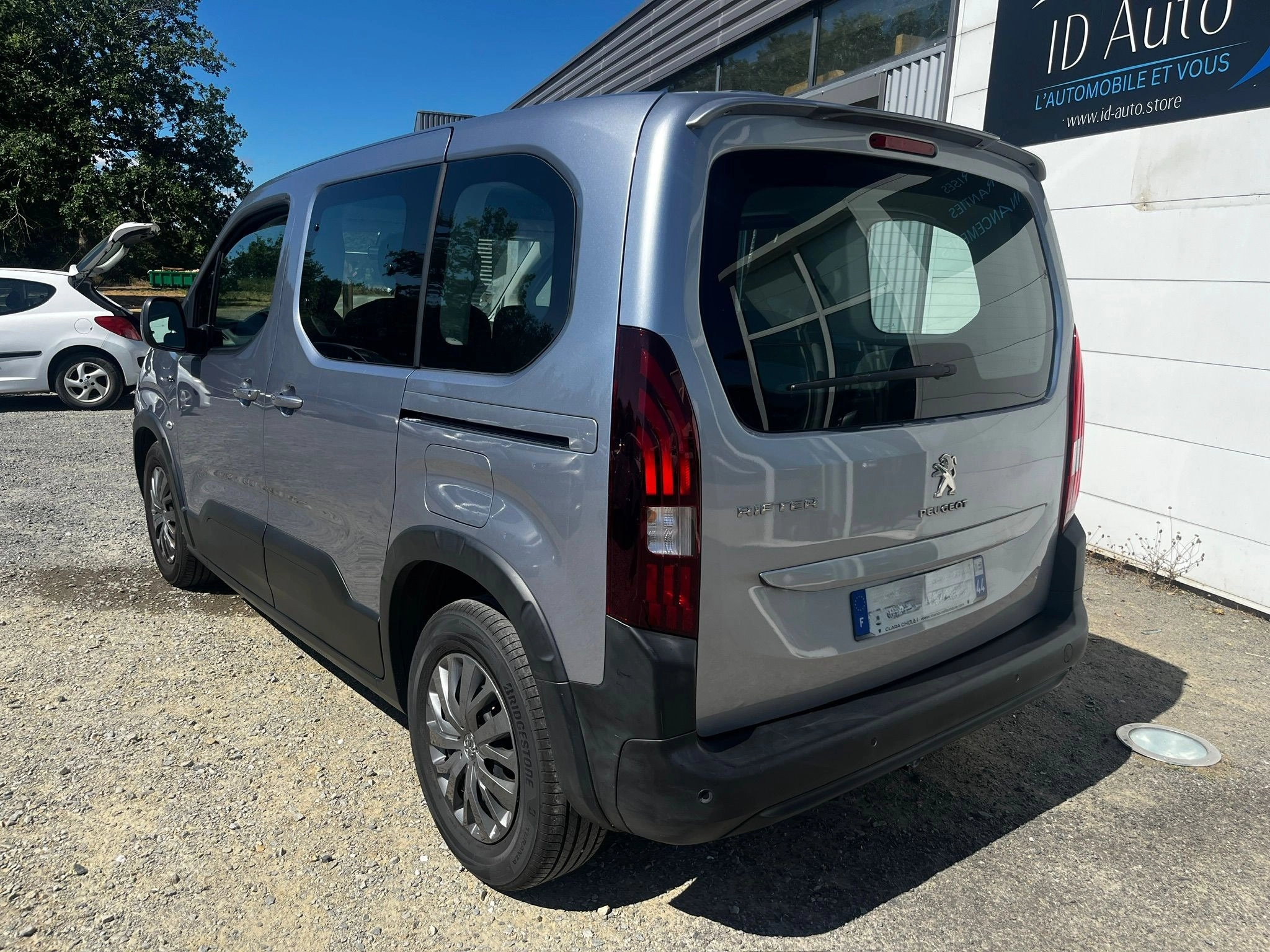 Peugeot Rifter COMBI 1.2 PURETECH 110 STYLE GARANTIE 12 MOIS MOTEUR NEUF COMBI 1.2 PURETECH 110 L1 STYLE START-STOP — photo 3