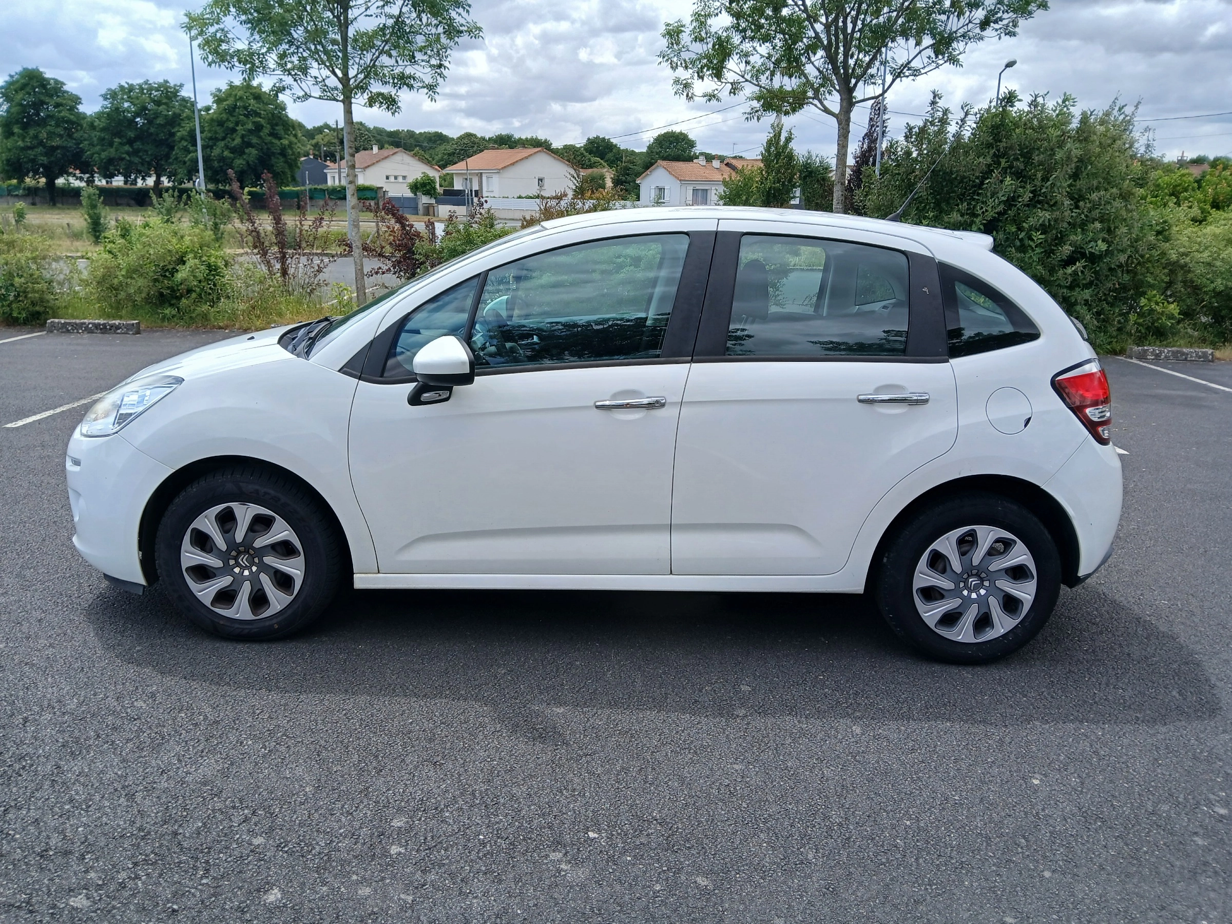 Citroen C3 GENERATION-II SOCIETE 1.4 HDI 70 ENTREPRISE - Garantie 12 mois — photo 2