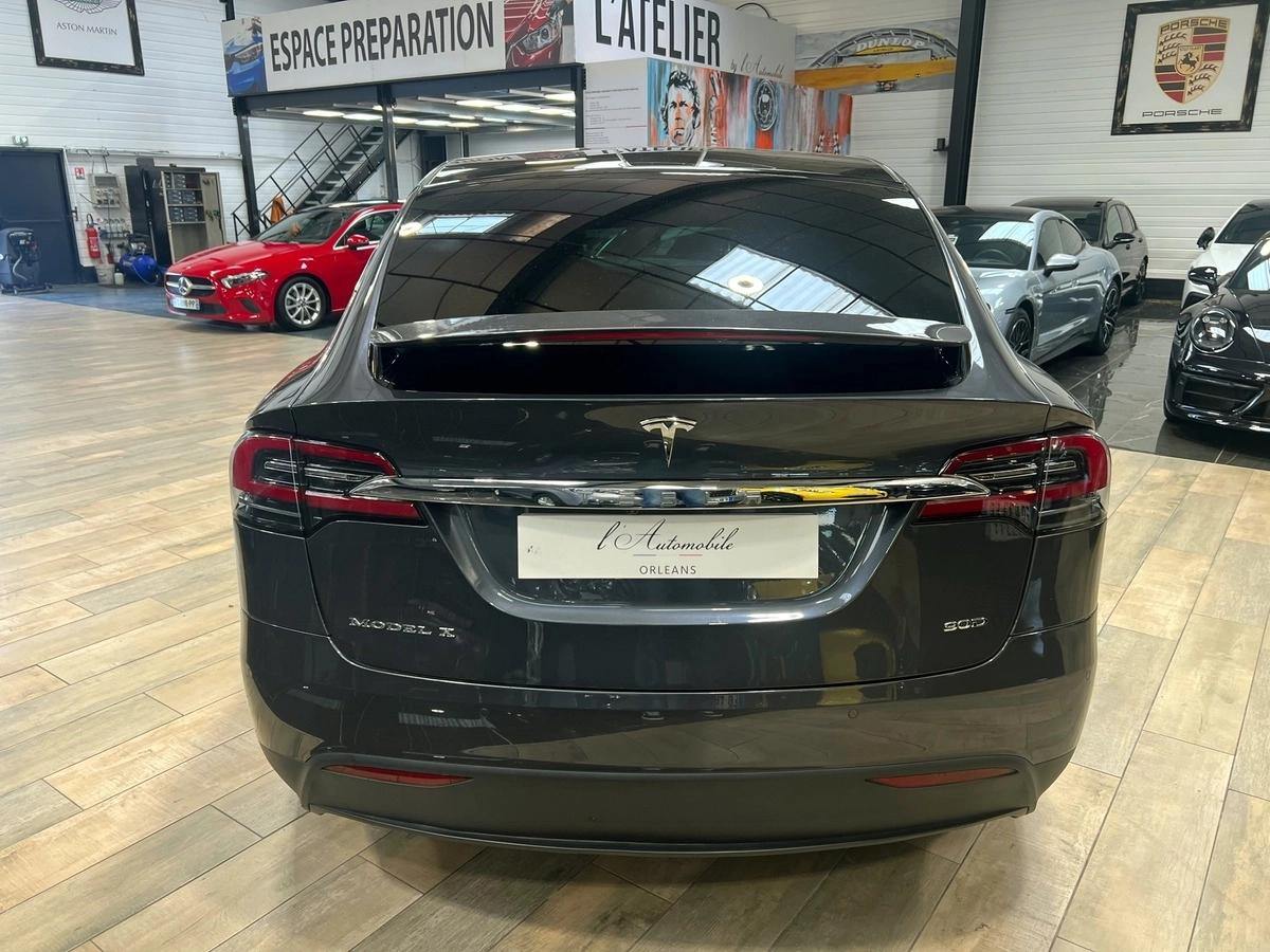 Tesla Model-x 