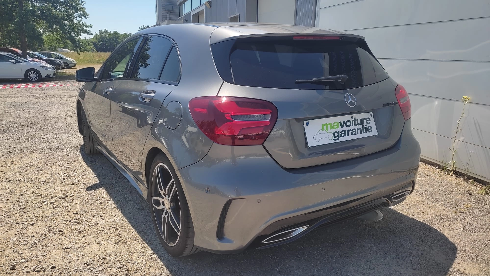 Mercedes Classe A 1.5 180 110 CH AMG LINE BVA GARANTIE 12 MOIS 1.5 180 CDI 110 AMG LINE 7G-DCT BVA — photo 4