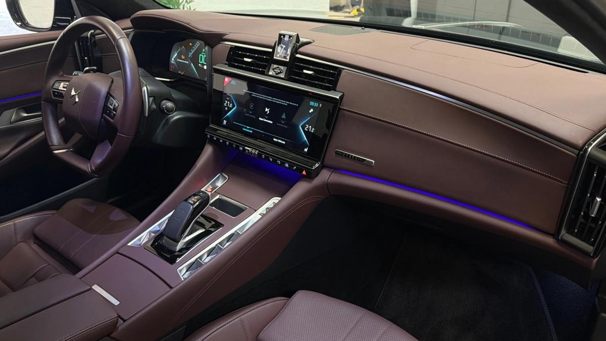 Ds Automobiles DS9