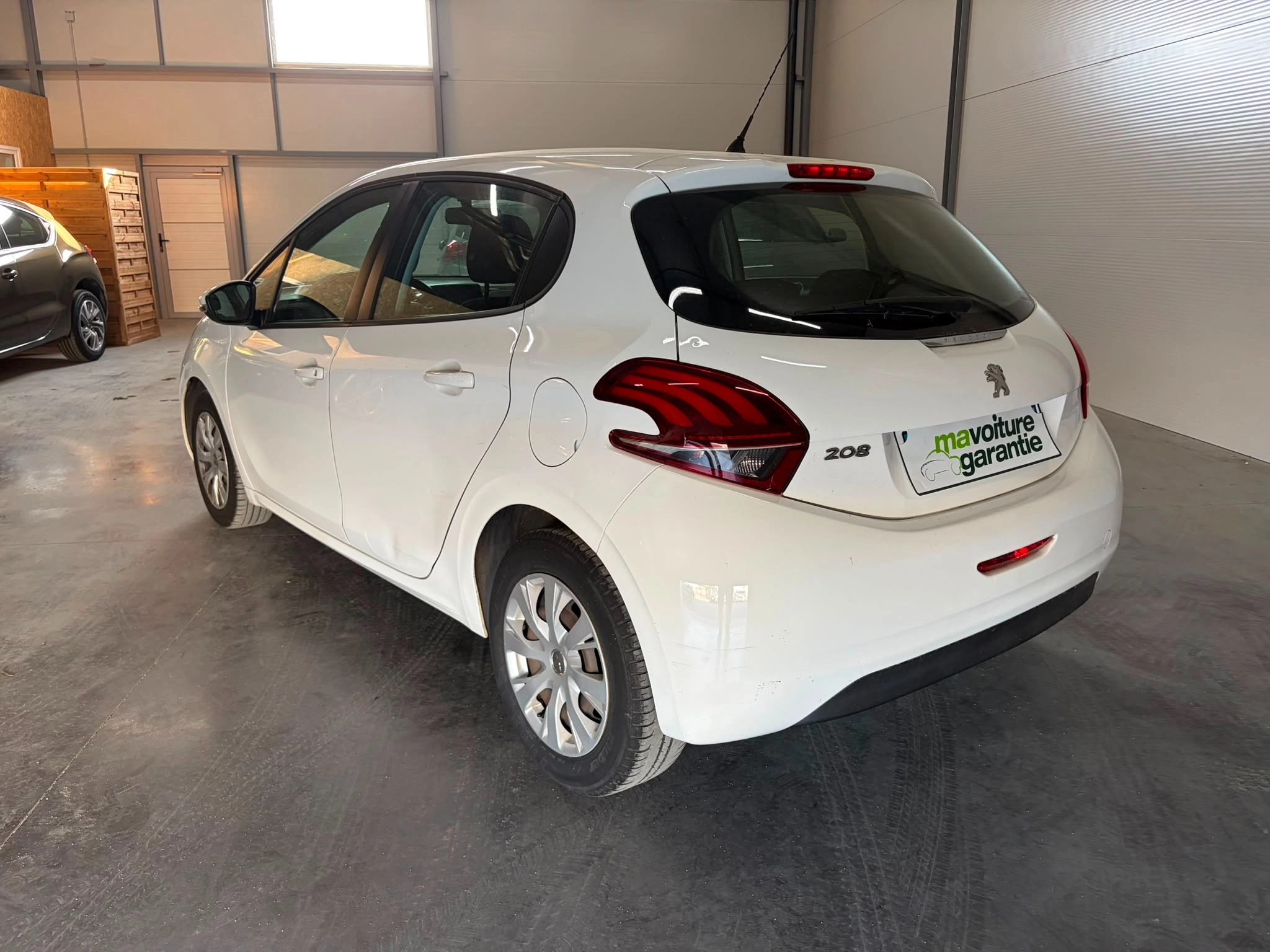 Peugeot 208 1.6 BLUEHDI 75 ACTIVE - Garantie 12 mois GENERATION-I 1.6 BLUEHDI 75 ACTIVE — photo 4