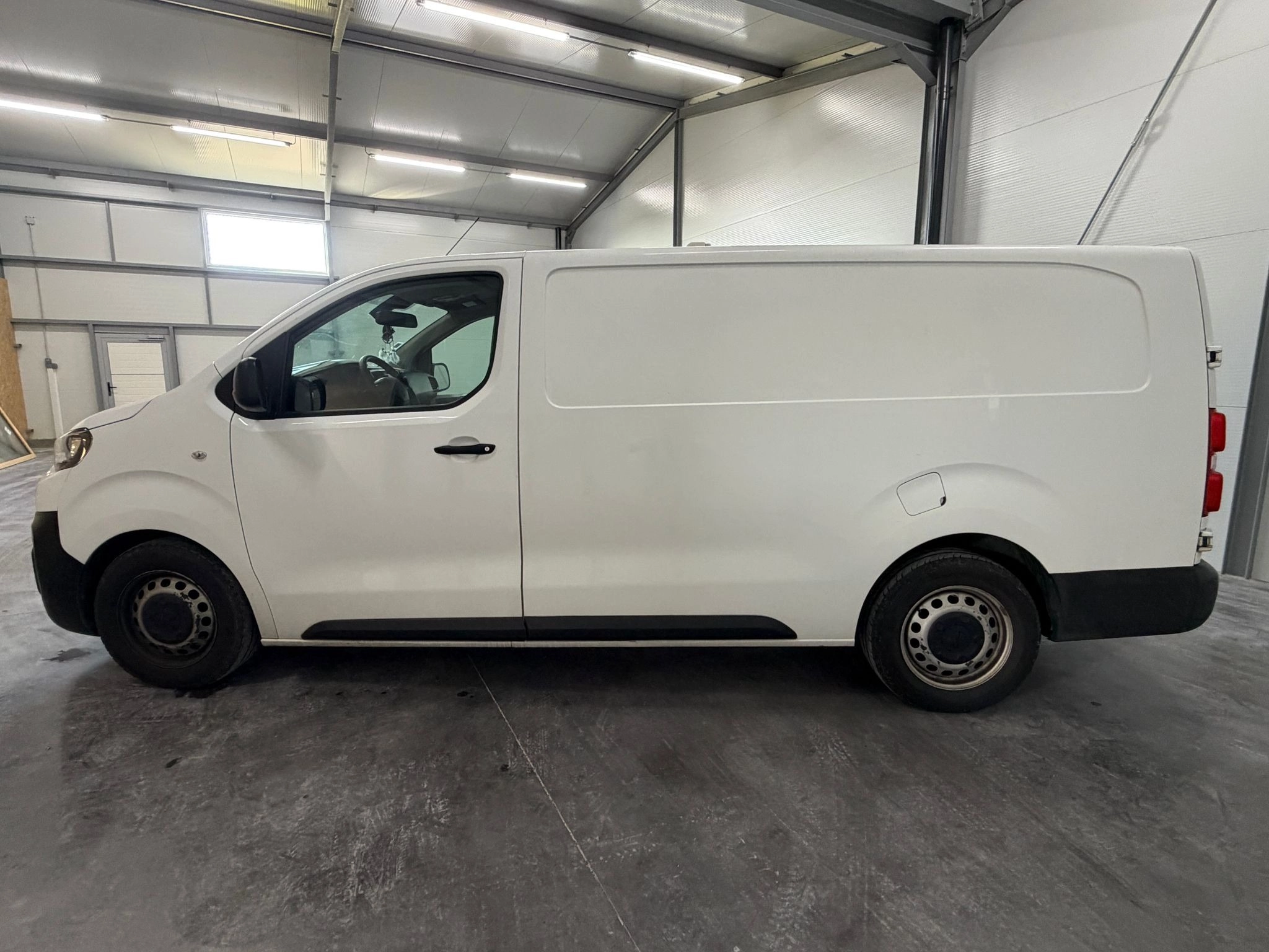 Peugeot Expert Vu AMENAGE - 2.0 BLUEHDI 120 L2 PREMIUM - Garantie 12 mois FOURGON 2.0 BLUEHDI 120 L2 PREMIUM START-STOP — photo 2