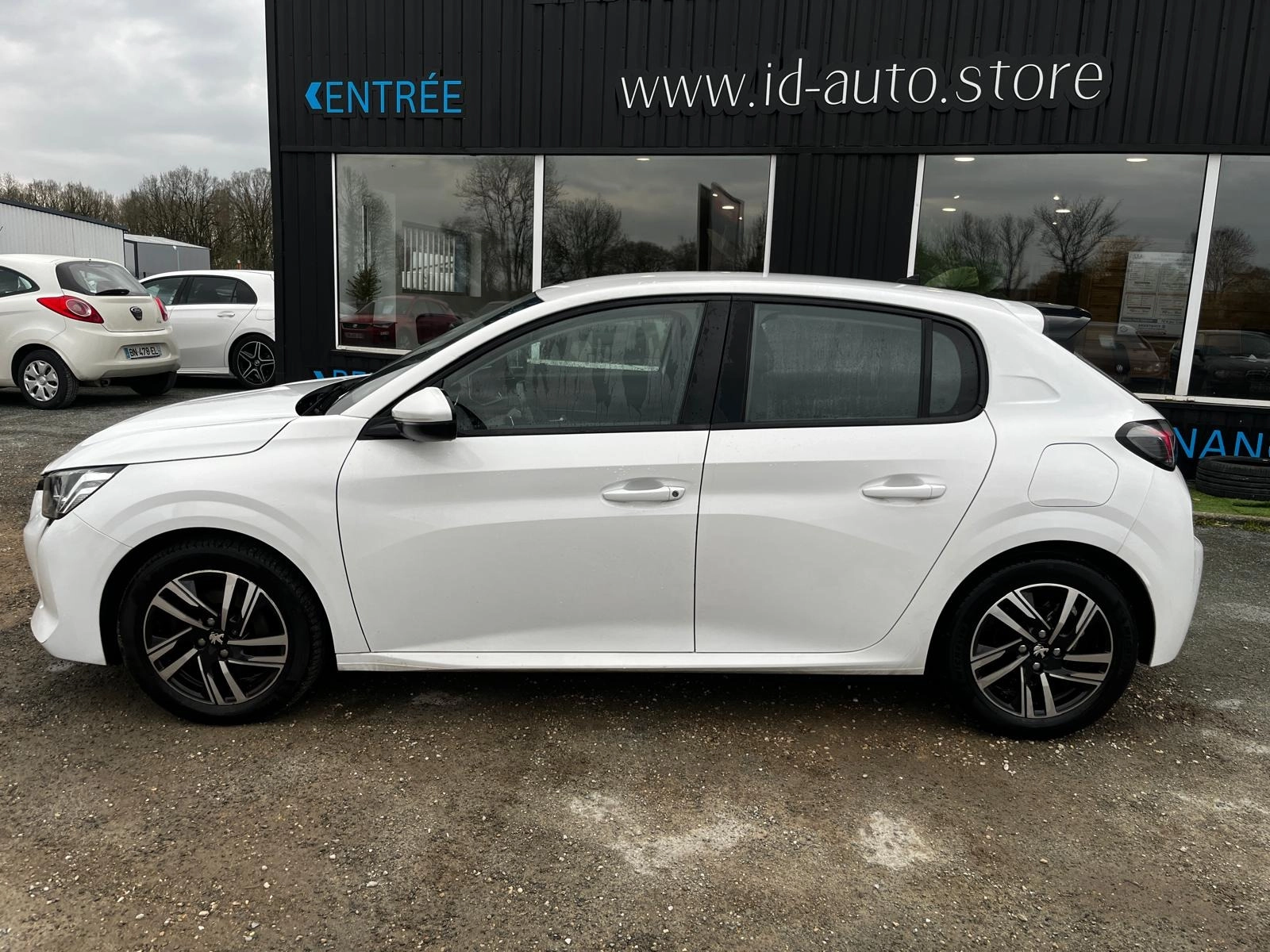 Peugeot 208 GENERATION-II 1.2 130 ALLURE EAT  Garantie 12 Mois GENERATION-II 1.2 PURETECH 130 ALLURE EAT BVA START-STOP — photo 2