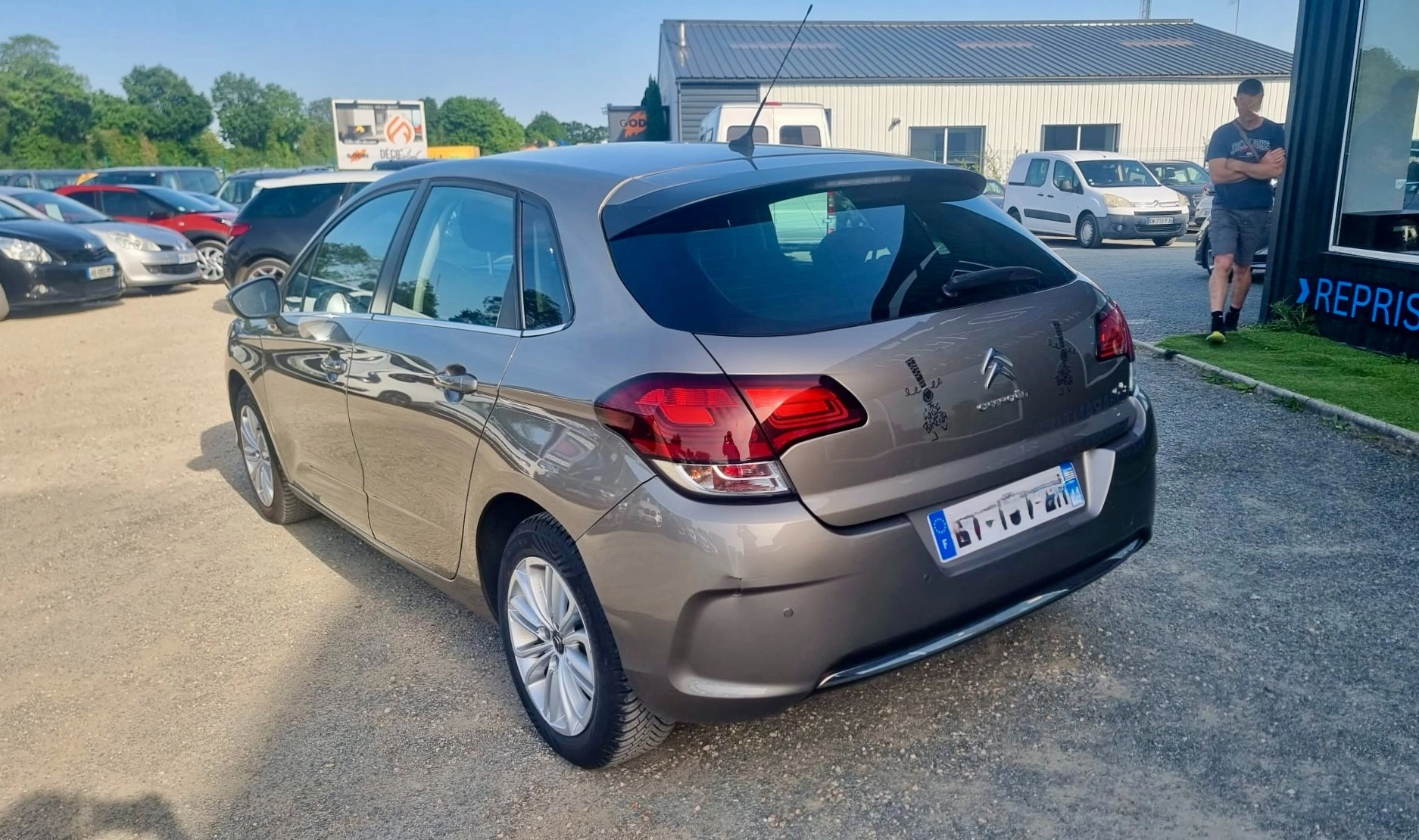 Citroen C4 1.6 BLUEHDI 120 MILLENIUM / Garantie 12 mois 1.6 BLUEHDI 120 MILLENIUM START-STOP — photo 4