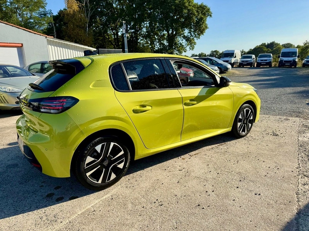 Peugeot 208 GENERATION-II 1.2 PURETECH 100 ALLURE PACK START-STOP Garantie 12 mois — photo 3