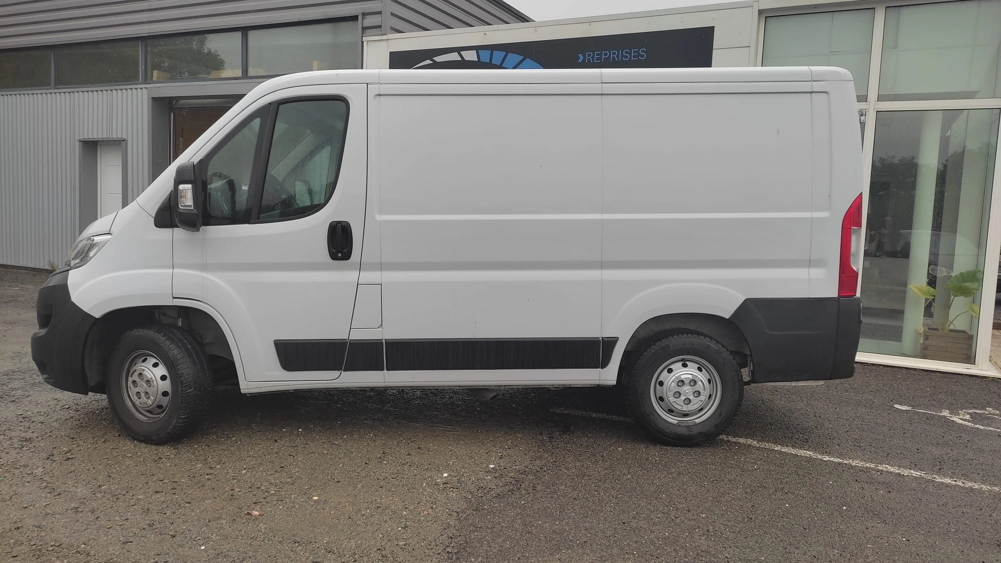 Citroen Jumper Vu FOURGON 2.2 BLUEHDI 120 30 L1H1 PACK DRIVER CONNECT START-STOP — photo 2