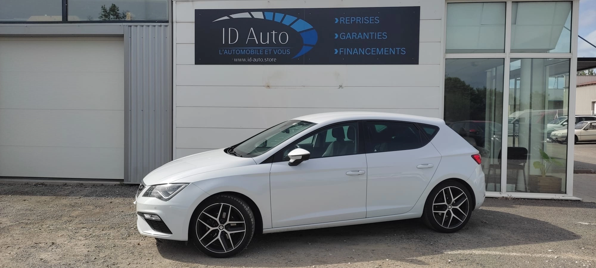 Voiture d'occasion Seat Leon en Vendée chez IDE AUTO