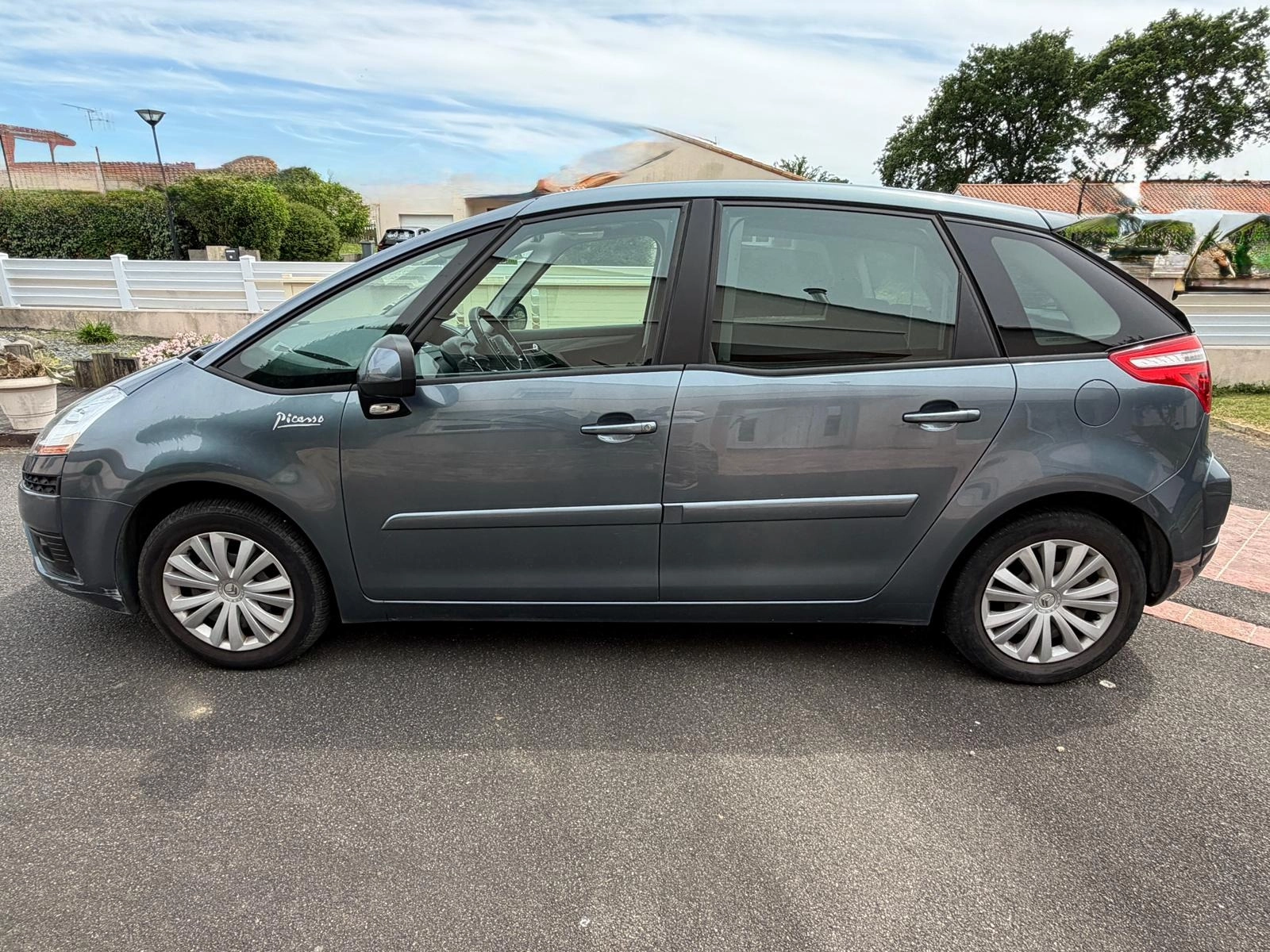 Citroen C4 Picasso 1.6 HDI 110 PACK BMP BVA - Garantie 12 mois — photo 2