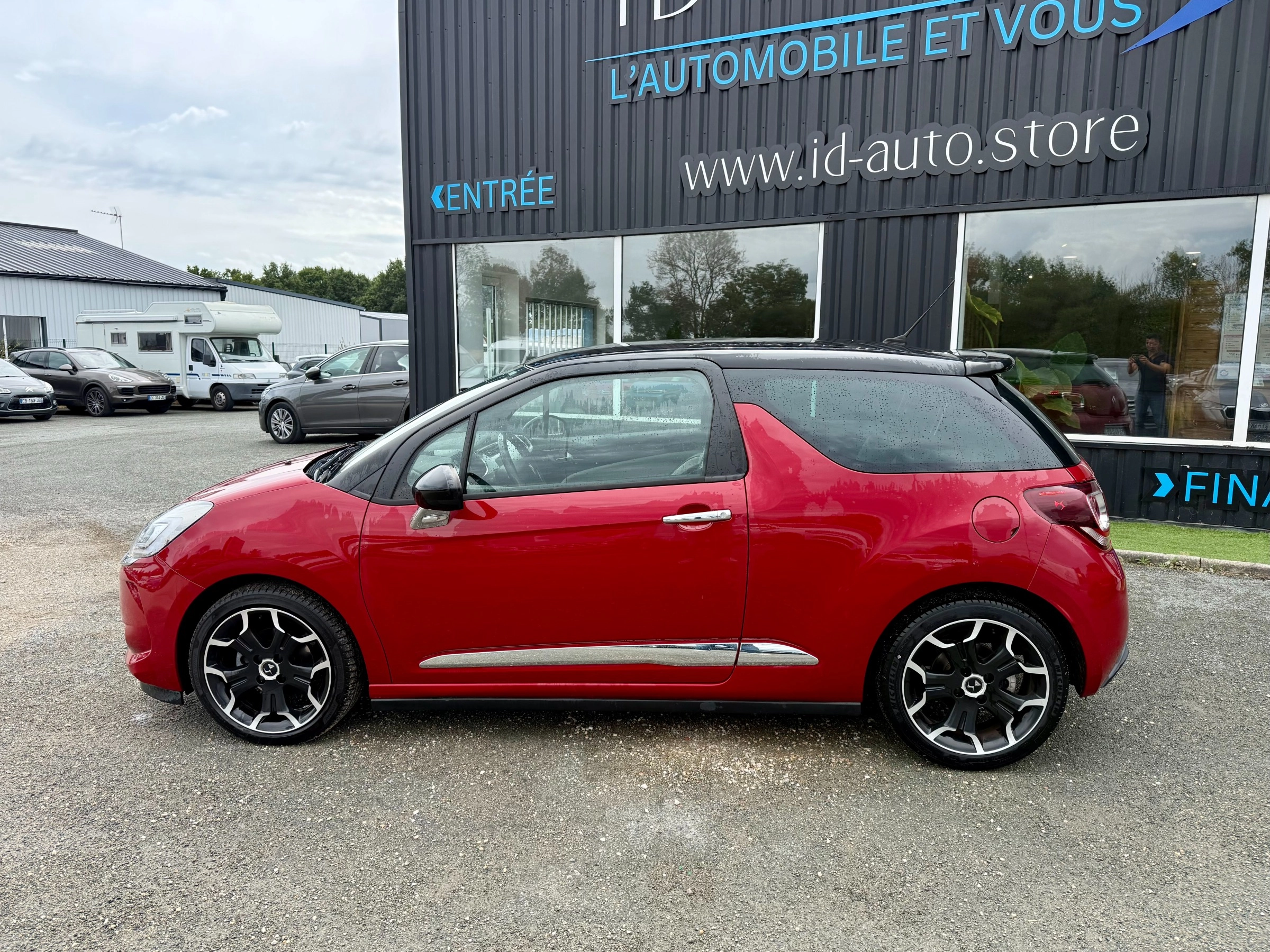 Ds Automobiles Ds 3 1.2 130 CH ULTRA PRESTIGE GARANTIE 12 MOIS 1.2 PURETECH 130 ULTRA PRESTIGE START-STOP — photo 2