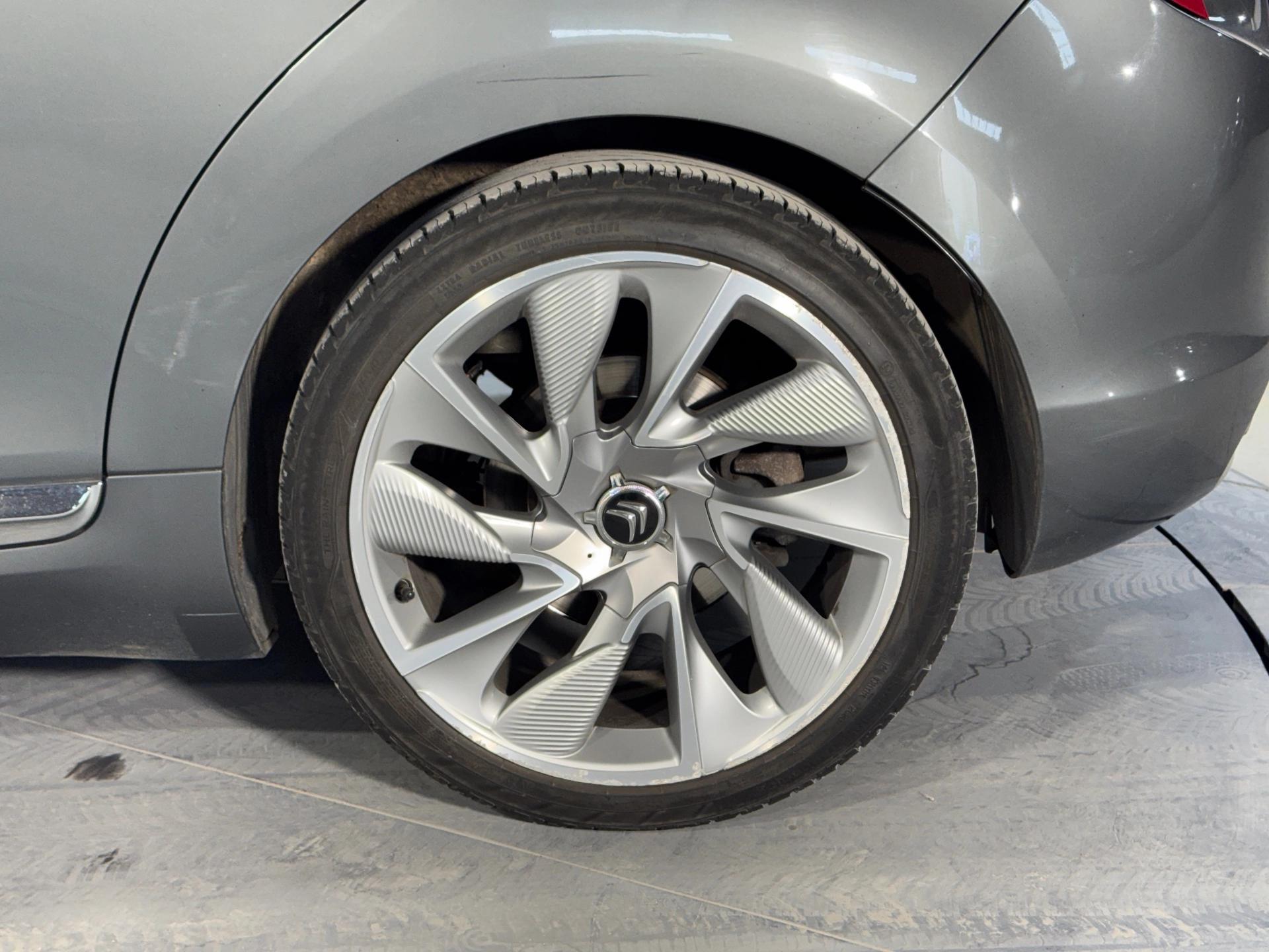 Ds Automobiles Ds 5
