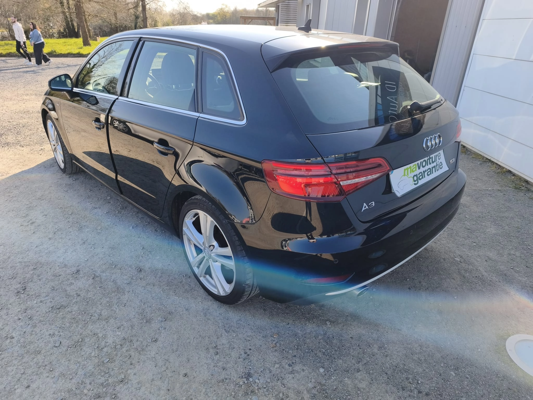 Audi A3 SPORTBACK 1.6 TDI 110 S-LINE — photo 3