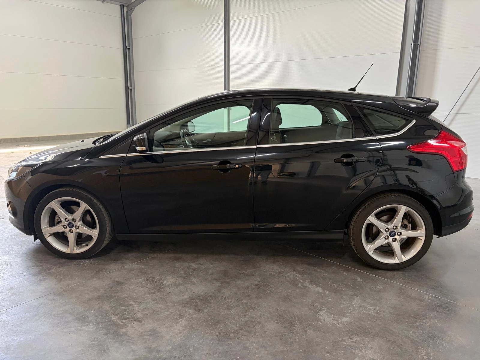 Ford Focus 1.6 SCTI 180 TITANIUM-X START-STOP - Garantie 12 mois — photo 2