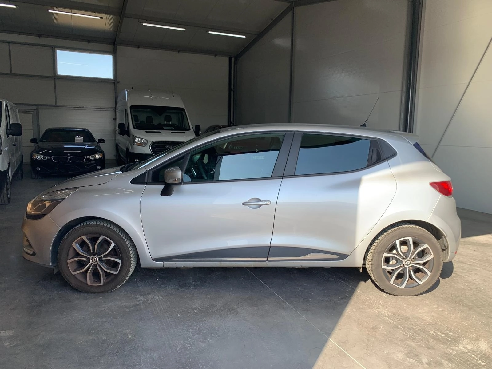 Renault Clio 0.9 TCE 90 GENERATION - Garantie 12 mois — photo 3