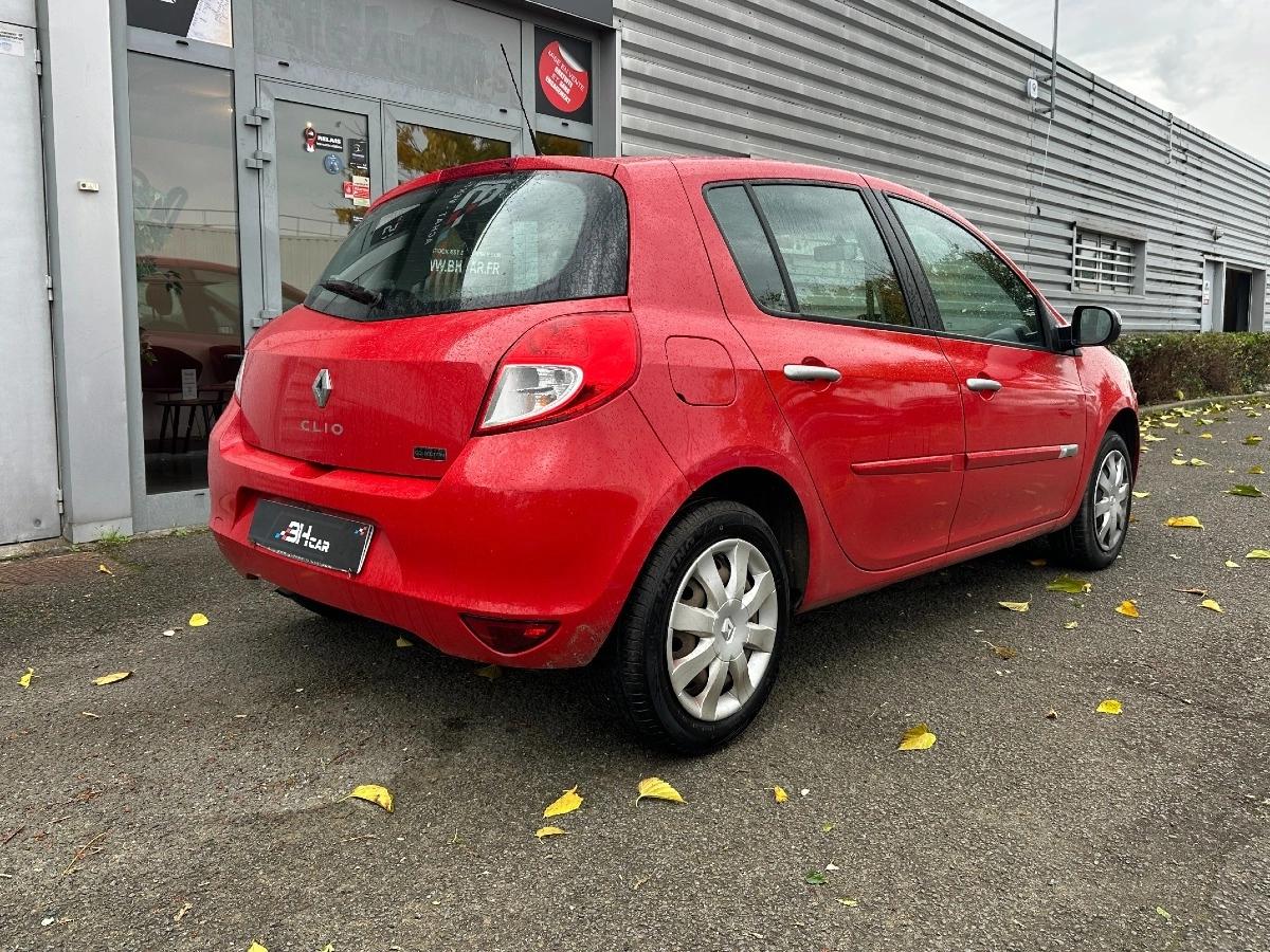 Aperçu indisponible de RENAULT Clio