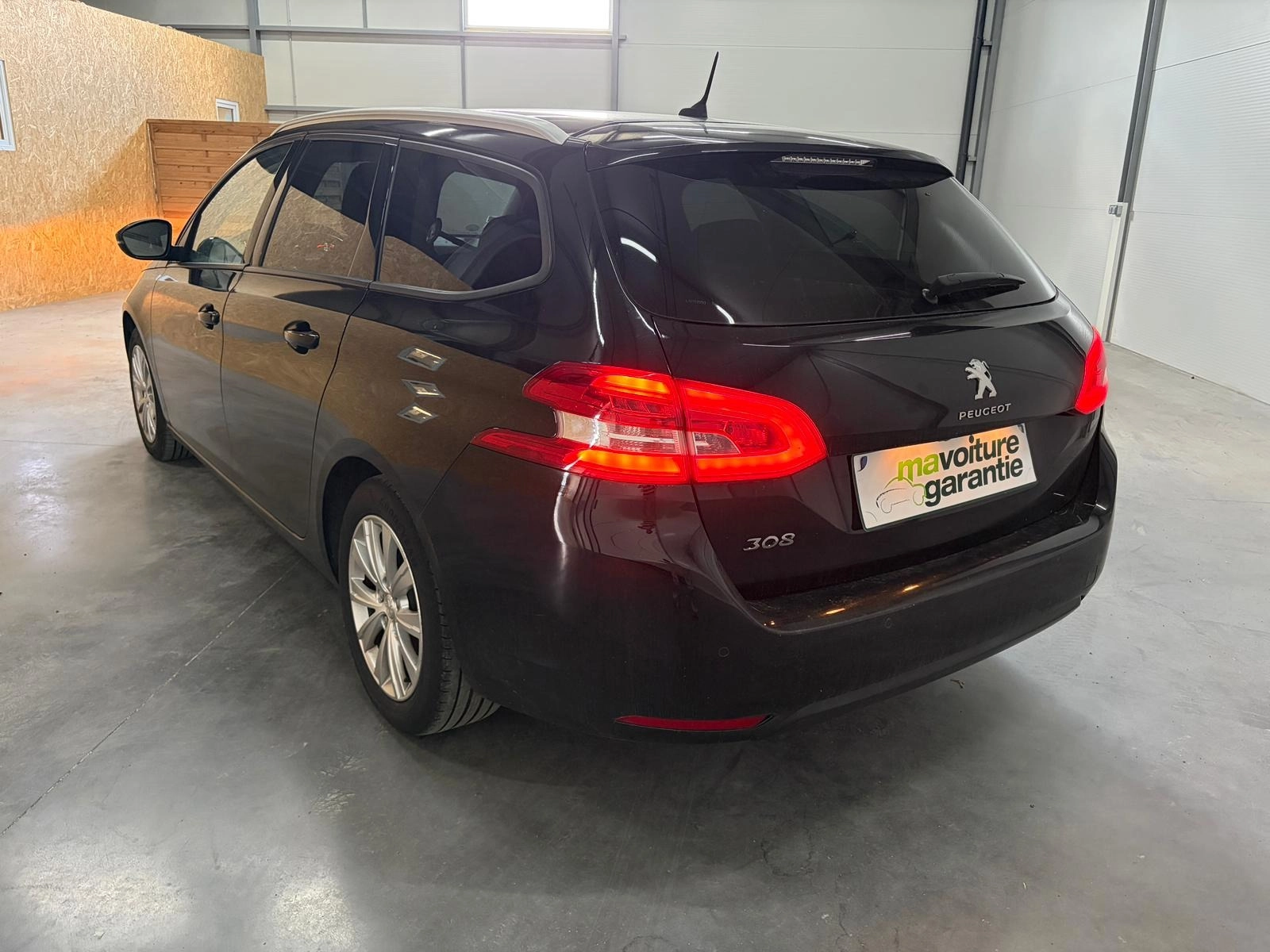 Peugeot 308 SW 1.5 BLUEHDI 130 STYLE - Garantie 12 mois GENERATION-II SW 1.5 BLUEHDI 130 STYLE EAT BVA START-STOP — photo 3