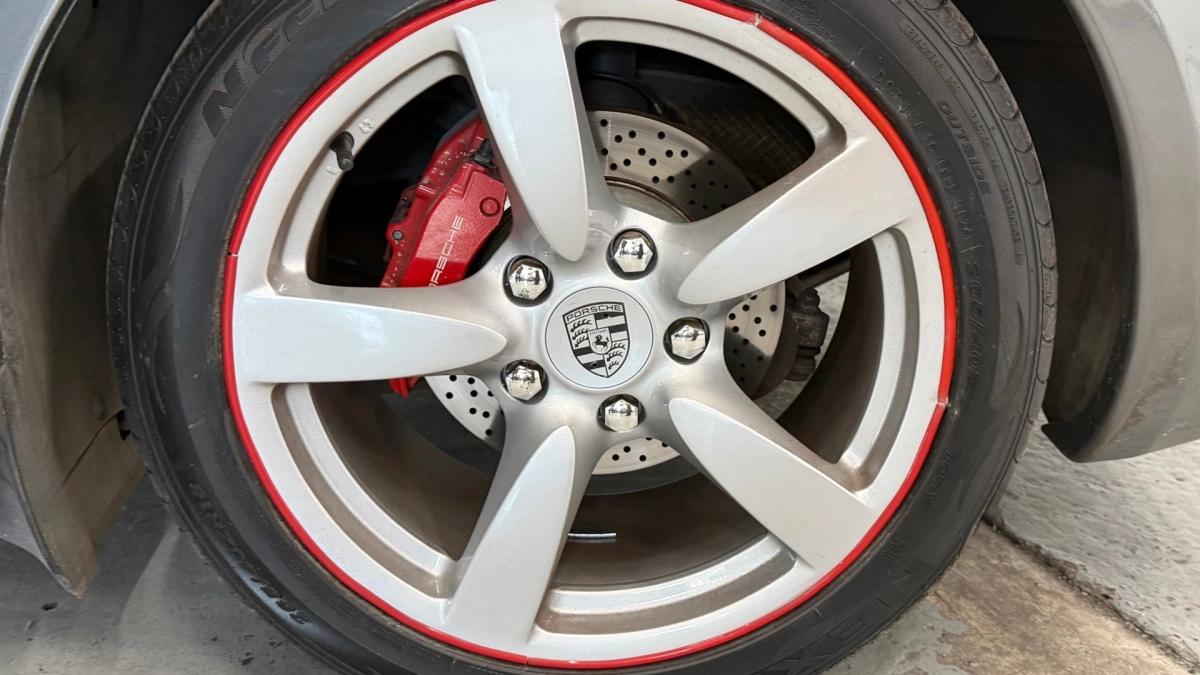 Porsche Cayman