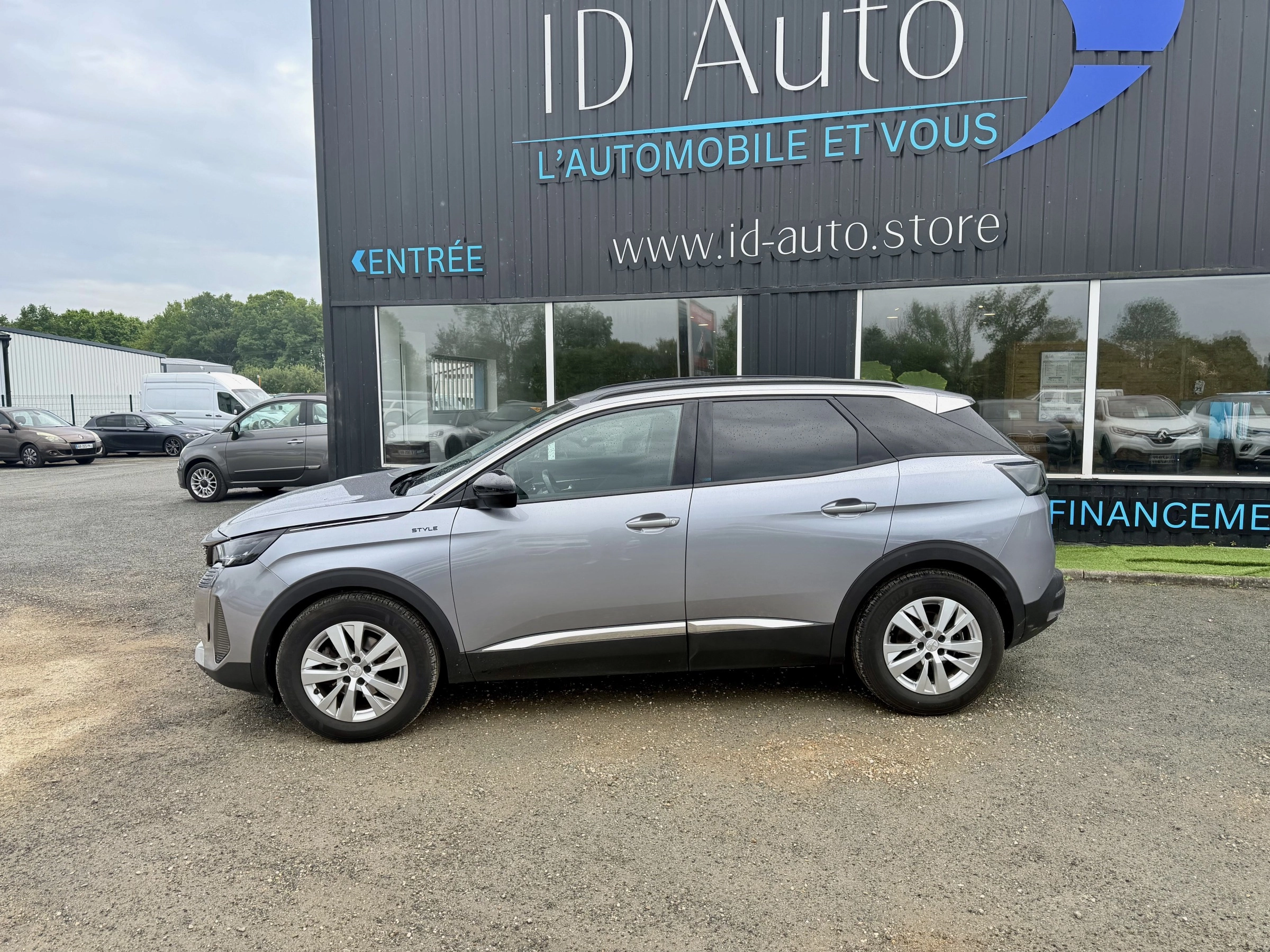Peugeot 3008 GENERATION-II 1.5 BLUEHDI 130 STYLE EAT BVA START-STOP Garantie 12 mois — photo 2