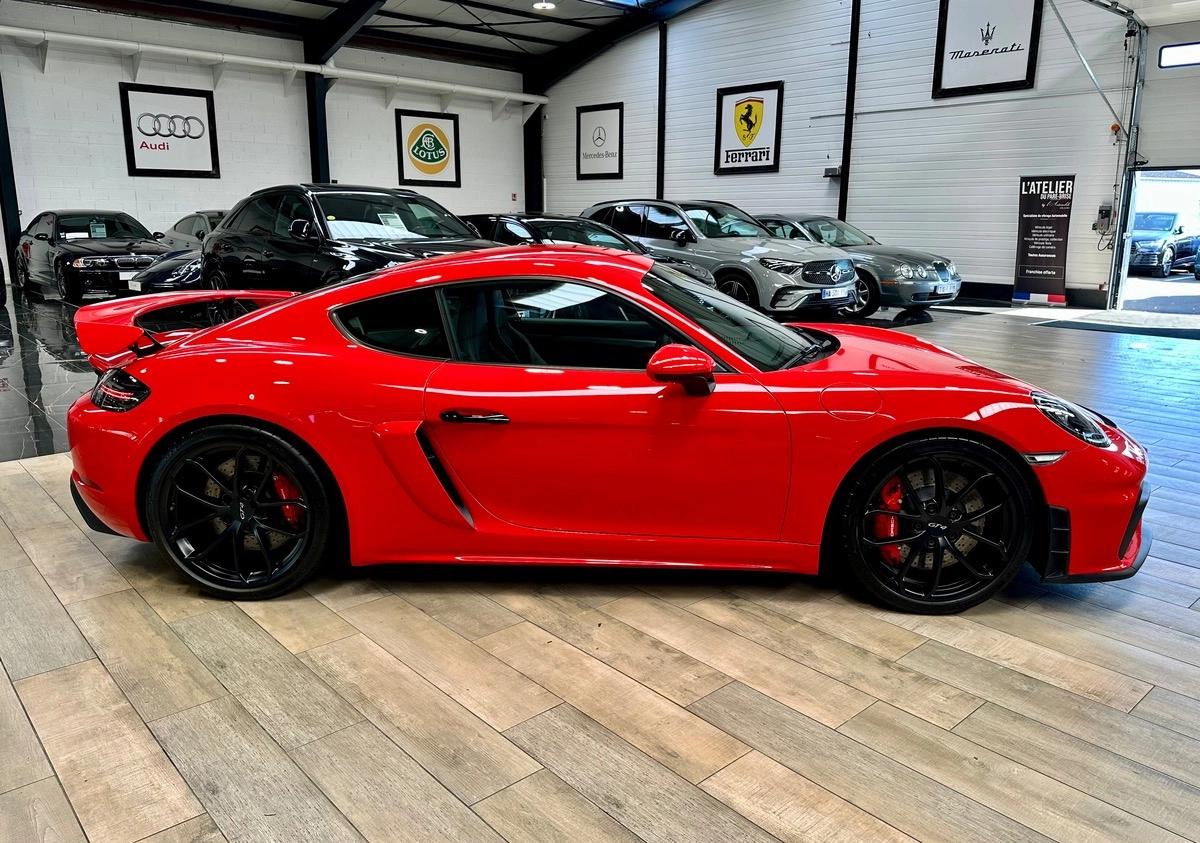 Porsche 718 Cayman 