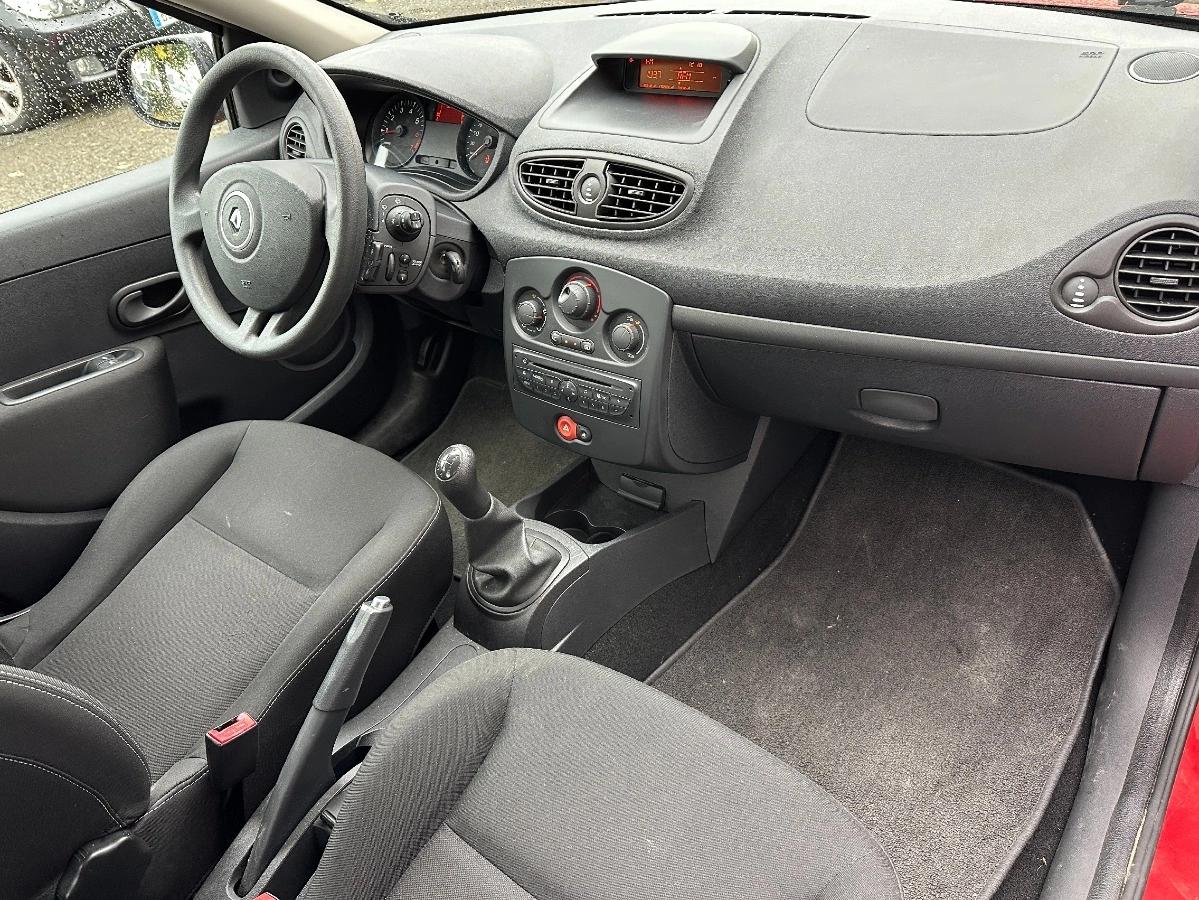 Aperçu indisponible de RENAULT Clio