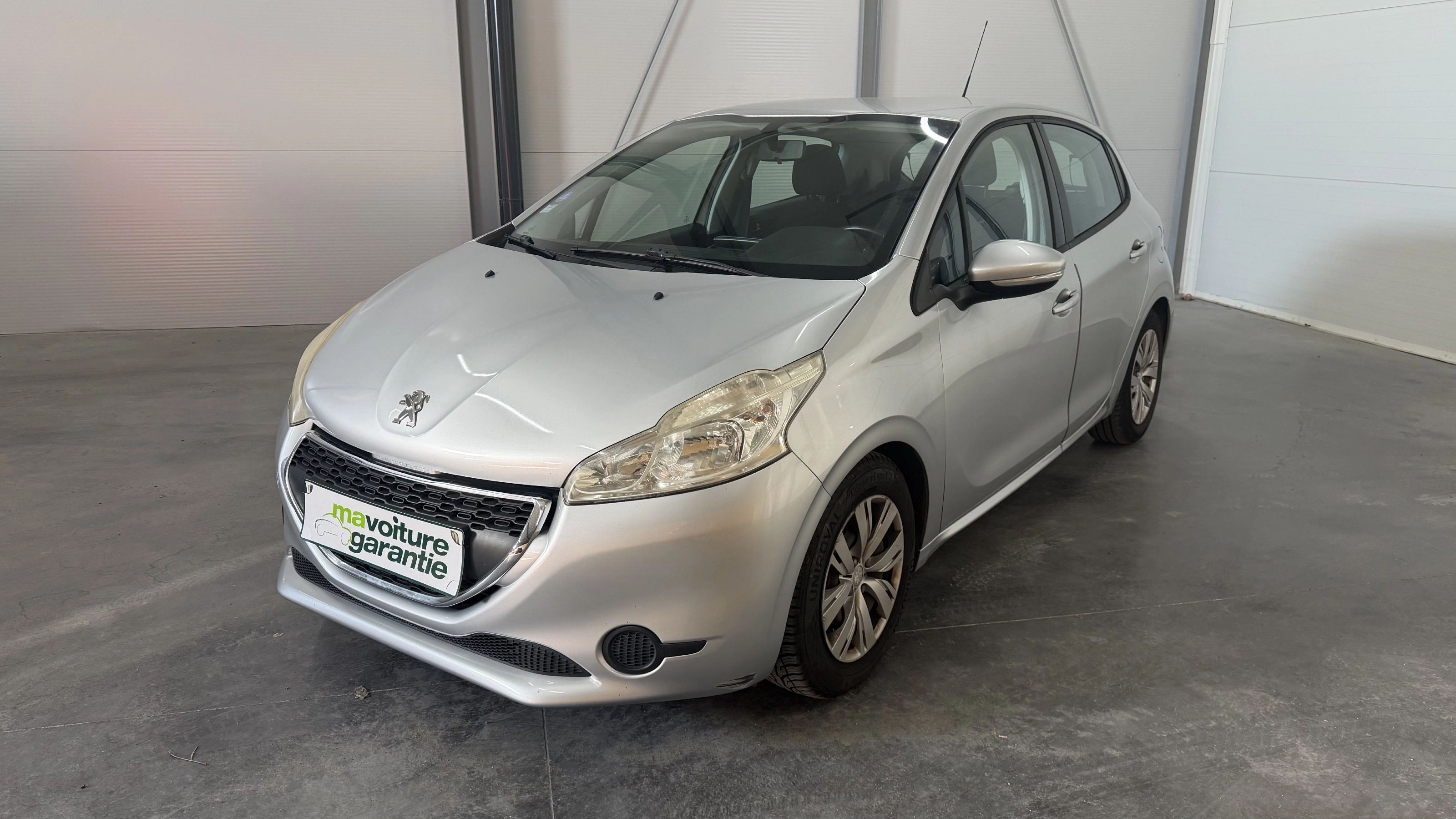 Peugeot 208 VTI (Pas PureTech) / Garantie 12 mois GENERATION-I 1.4 VTI 95 ACTIVE