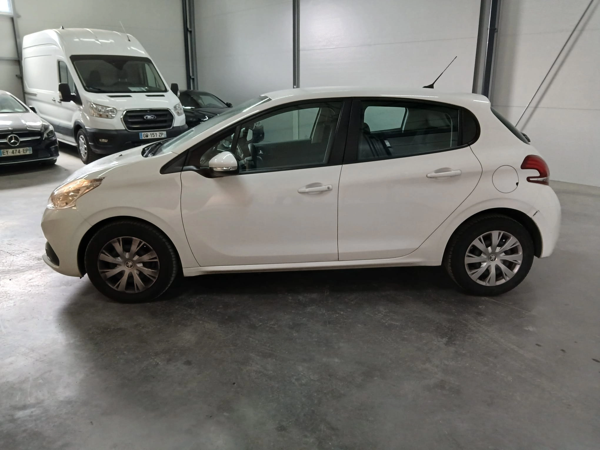 Peugeot 208 II 1.5 BLUEHDI 100 ALLURE PACK - Garantie 12 mois — photo 2