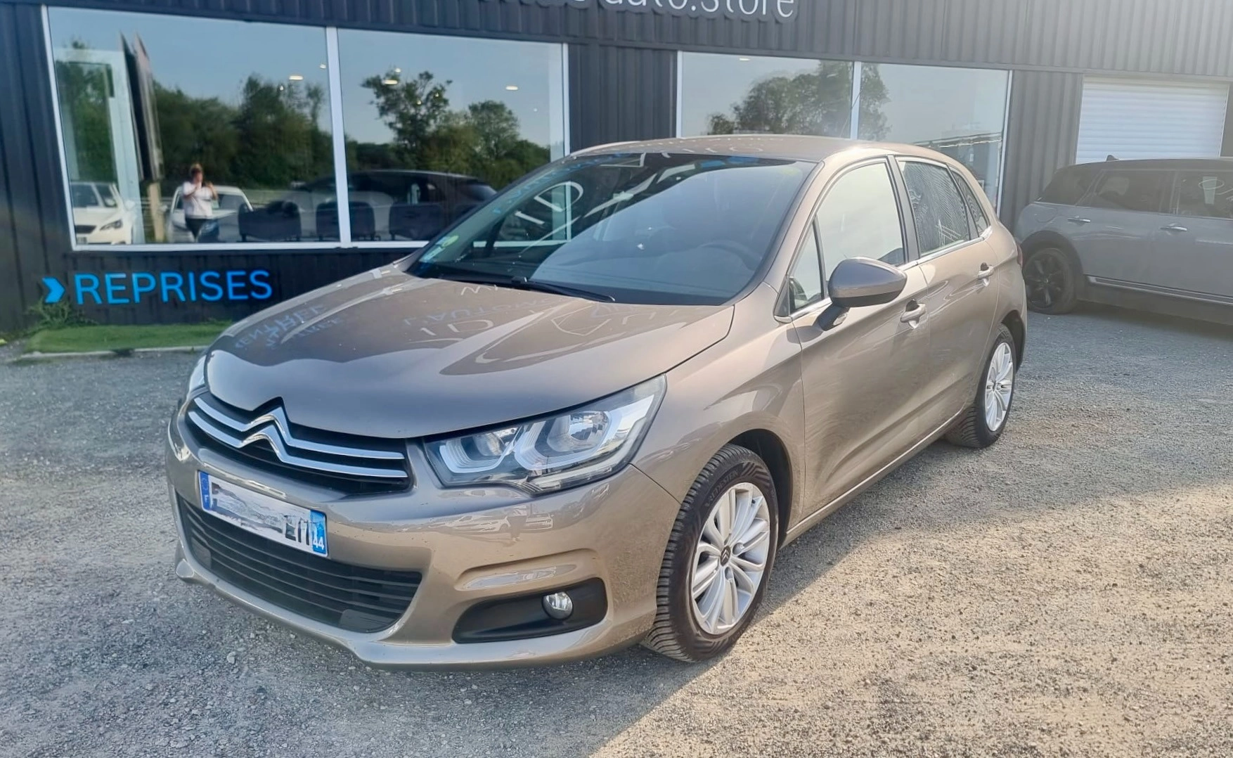 Citroen C4 1.6 BLUEHDI 120 MILLENIUM / Garantie 12 mois 1.6 BLUEHDI 120 MILLENIUM START-STOP — photo 2