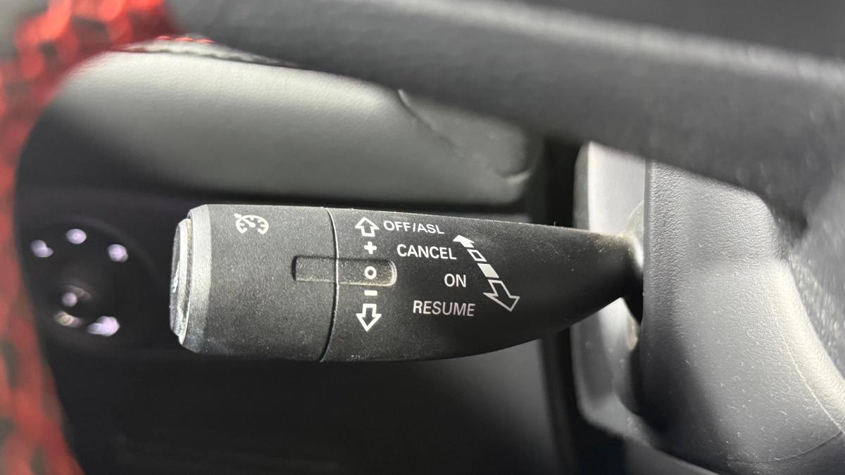 M.G. ZS