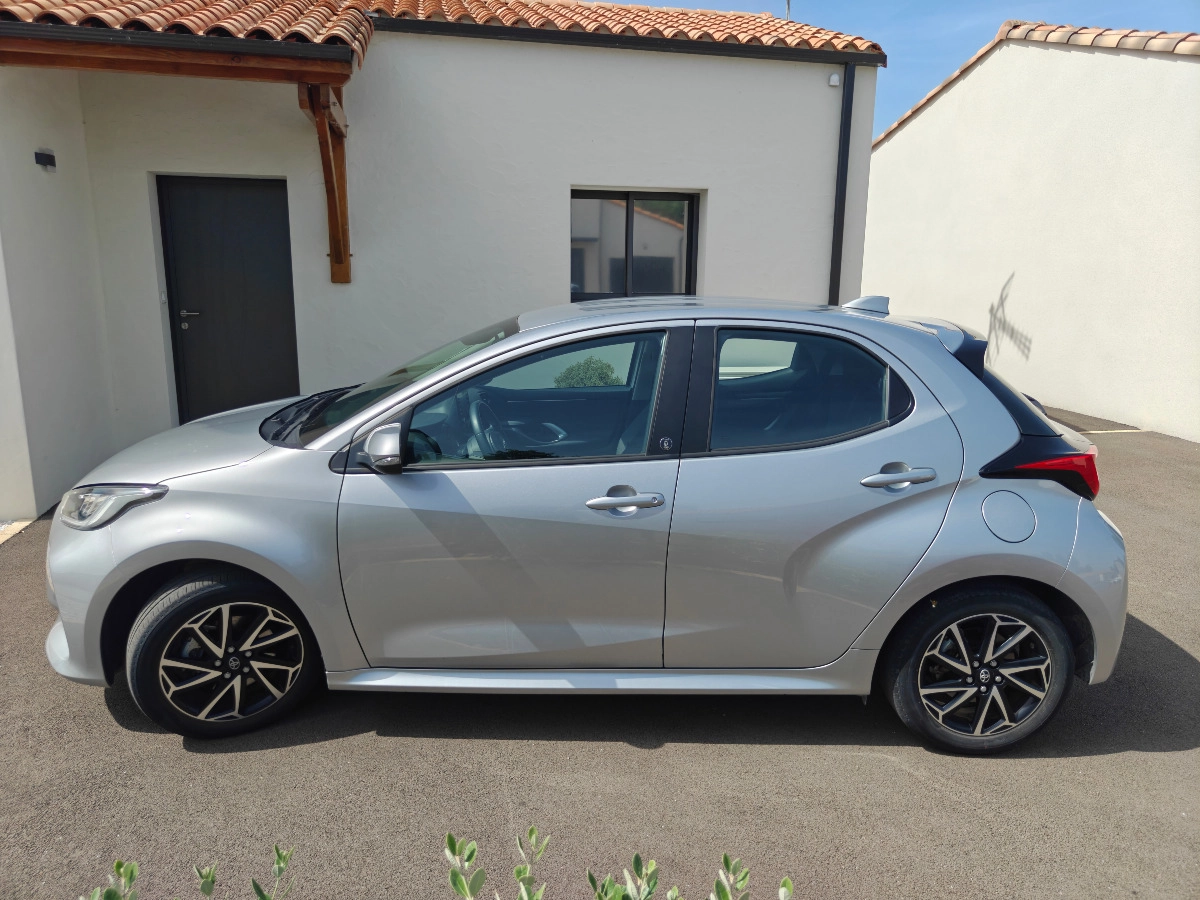 Toyota Yaris 1.5 114H 90 HYBRID EDITION SPECIALE JEUX OLYMPIQUE - GARANTIE 12 MOIS 1.5 114H 90 HYBRID FULL-HYBRID 0.8KWH DESIGN BVA — photo 4