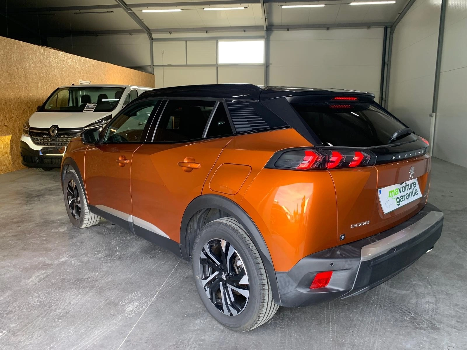Peugeot 2008 GENERATION-II 1.5 BLUEHDI 130 GT LINE START-STOP -Garantie 12 mois GENERATION-II 1.5 BLUEHDI 100 GT LINE START-STOP — photo 3