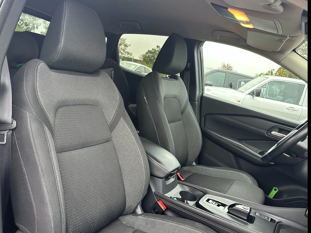 Nissan Qashqai - photo 12