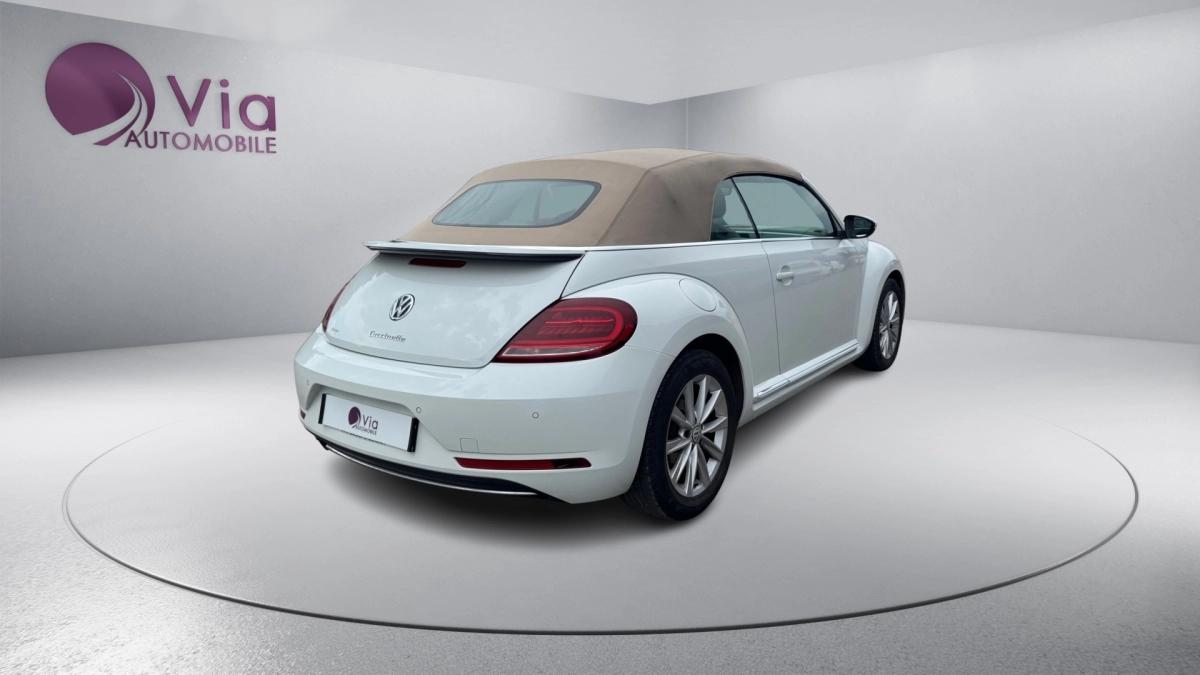Volkswagen BEETLE