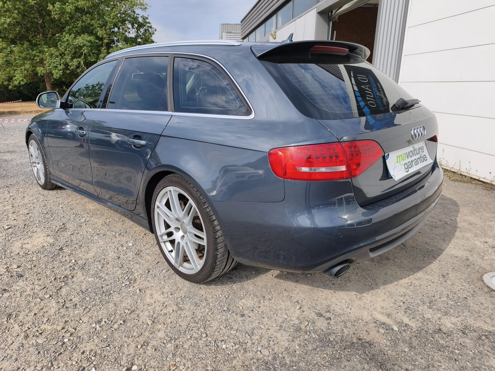 Audi A4 AVANT 2.7 TDI 190 AMBITION LUXE MULTITRONIC BVA GARANTIE 12 MOIS — photo 3