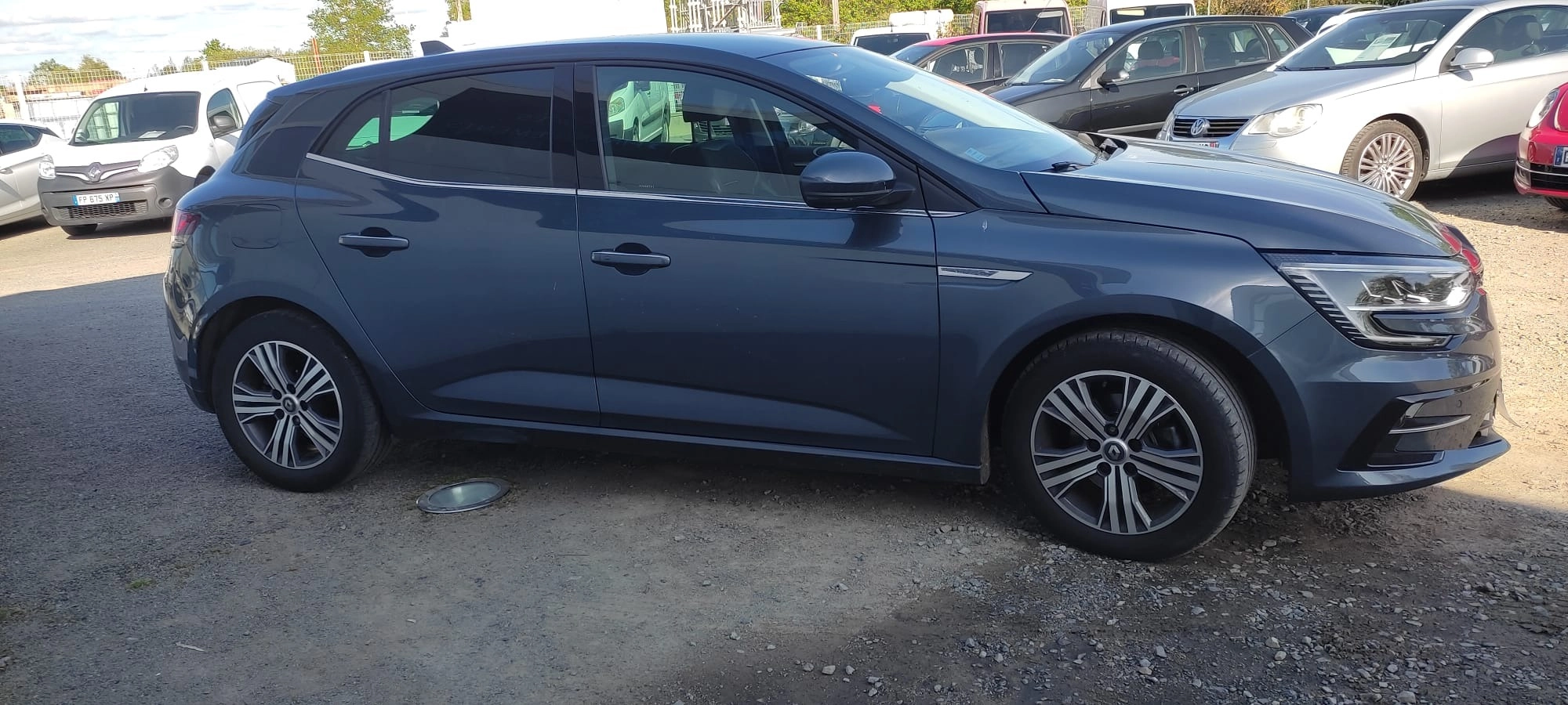 Renault Megane 1.5 BLUEDCI 115 INTENS EDC BVA — photo 4
