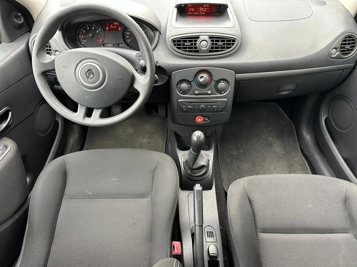 Aperçu indisponible de RENAULT Clio